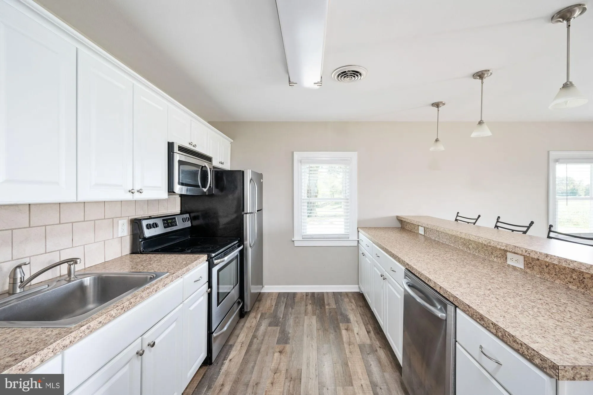 Fredericksburg, Virginia 22405, United States, 2 Bedrooms Bedrooms, ,3 BathroomsBathrooms,Residential,Active,225986