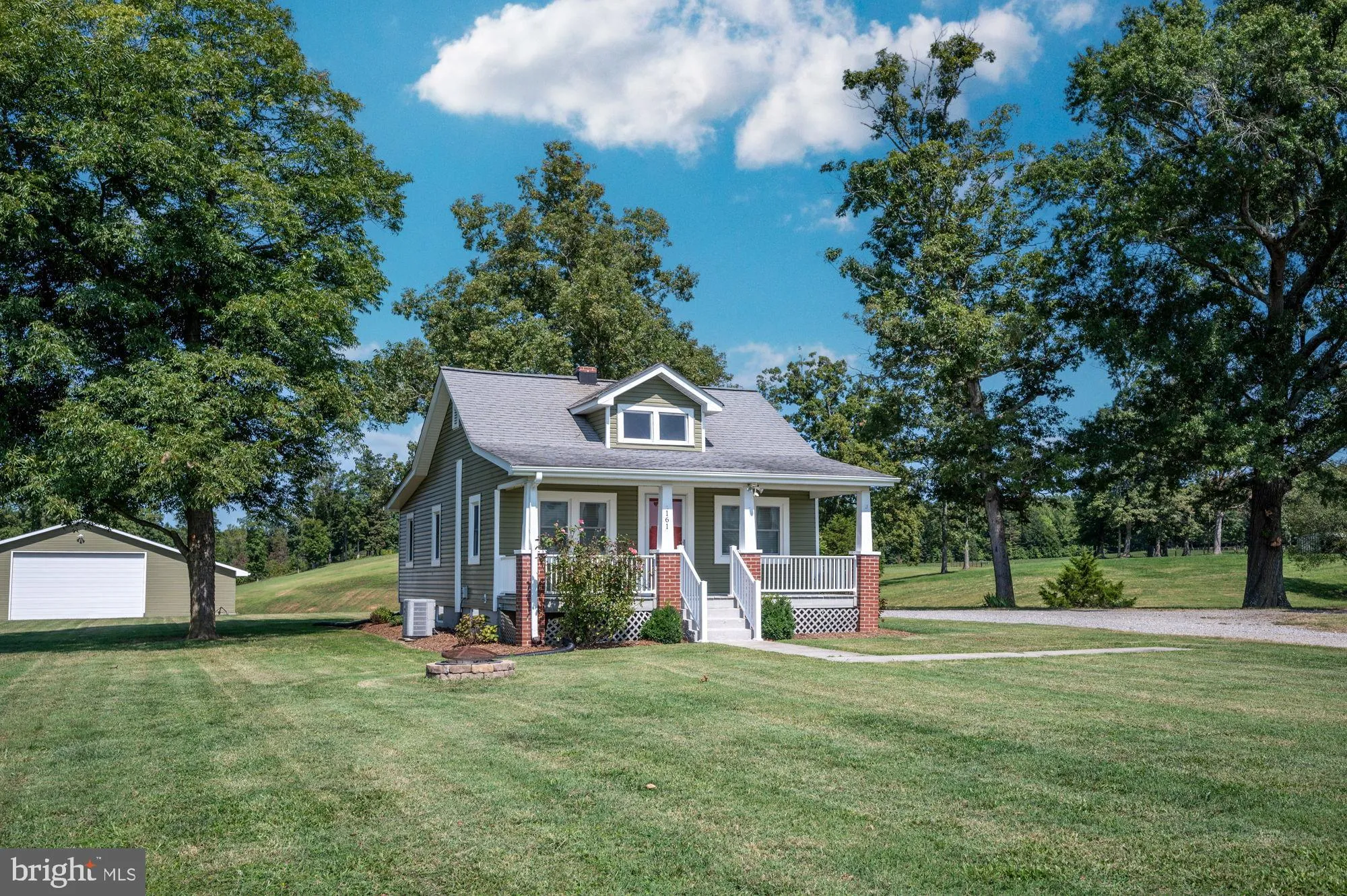 Fredericksburg, Virginia 22405, United States, 2 Bedrooms Bedrooms, ,3 BathroomsBathrooms,Residential,Active,225986