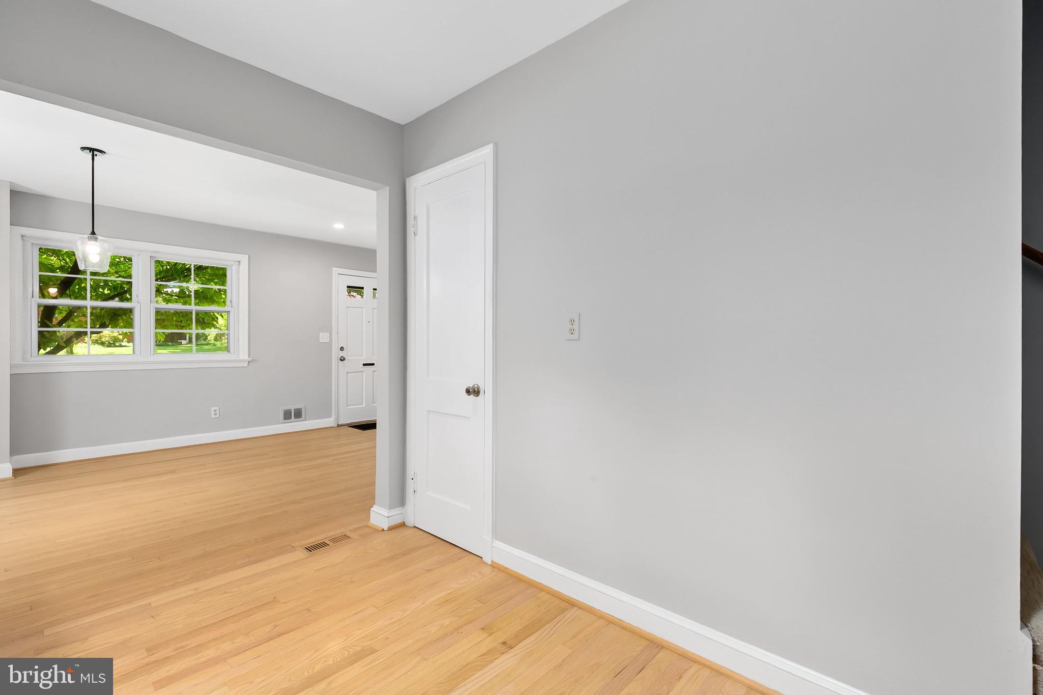 NORTH KENSINGTON - Residential