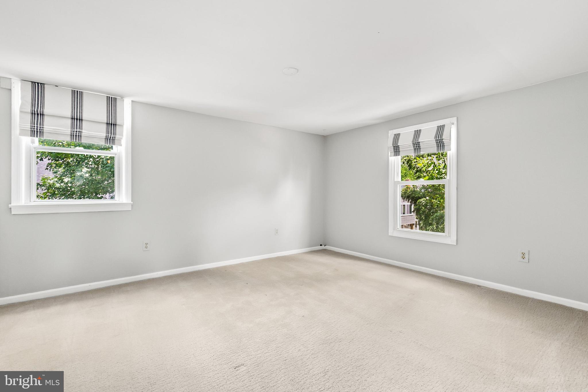 NORTH KENSINGTON - Residential