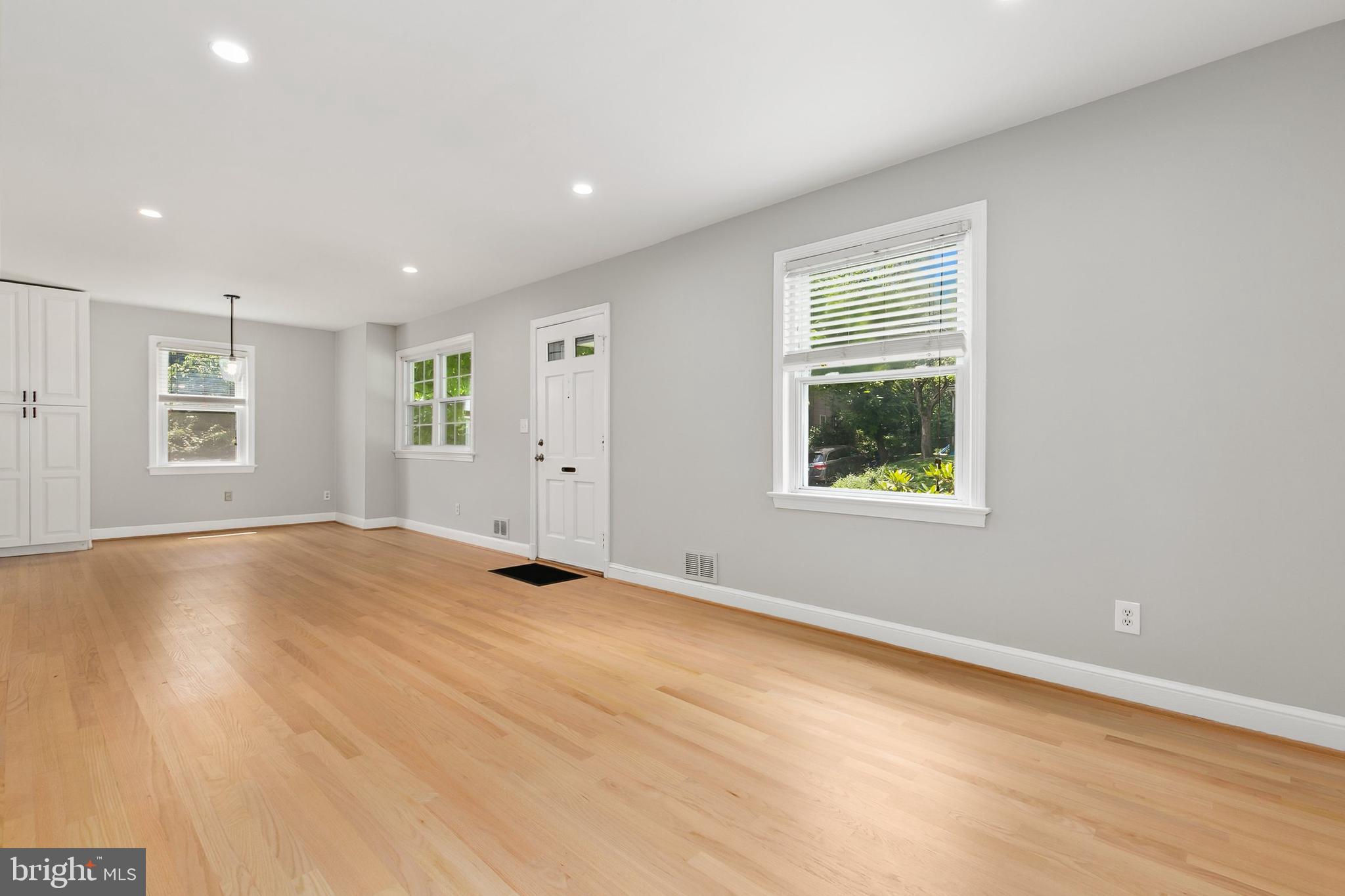 11015 GLUECK LANE