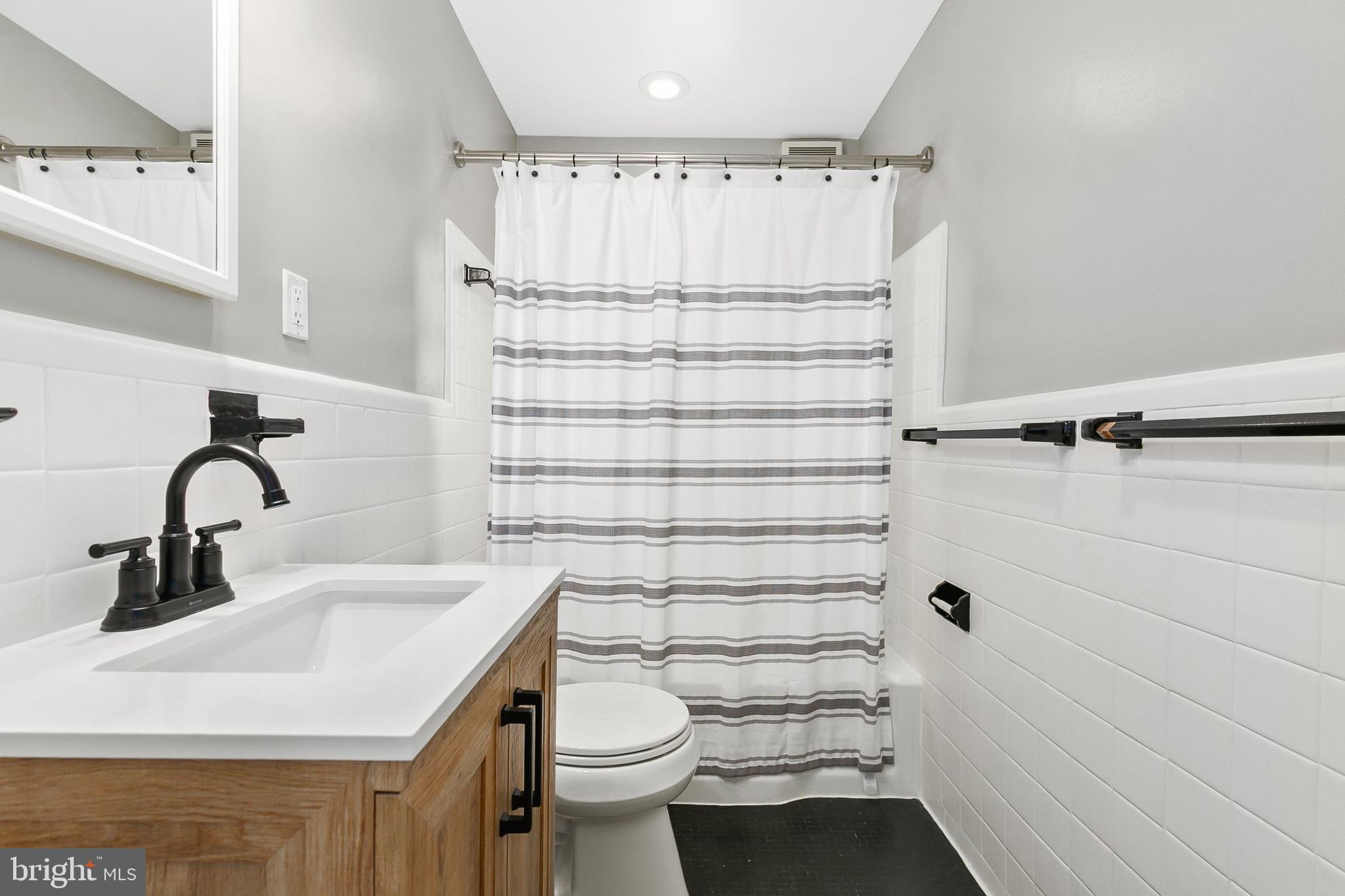 NORTH KENSINGTON - Residential