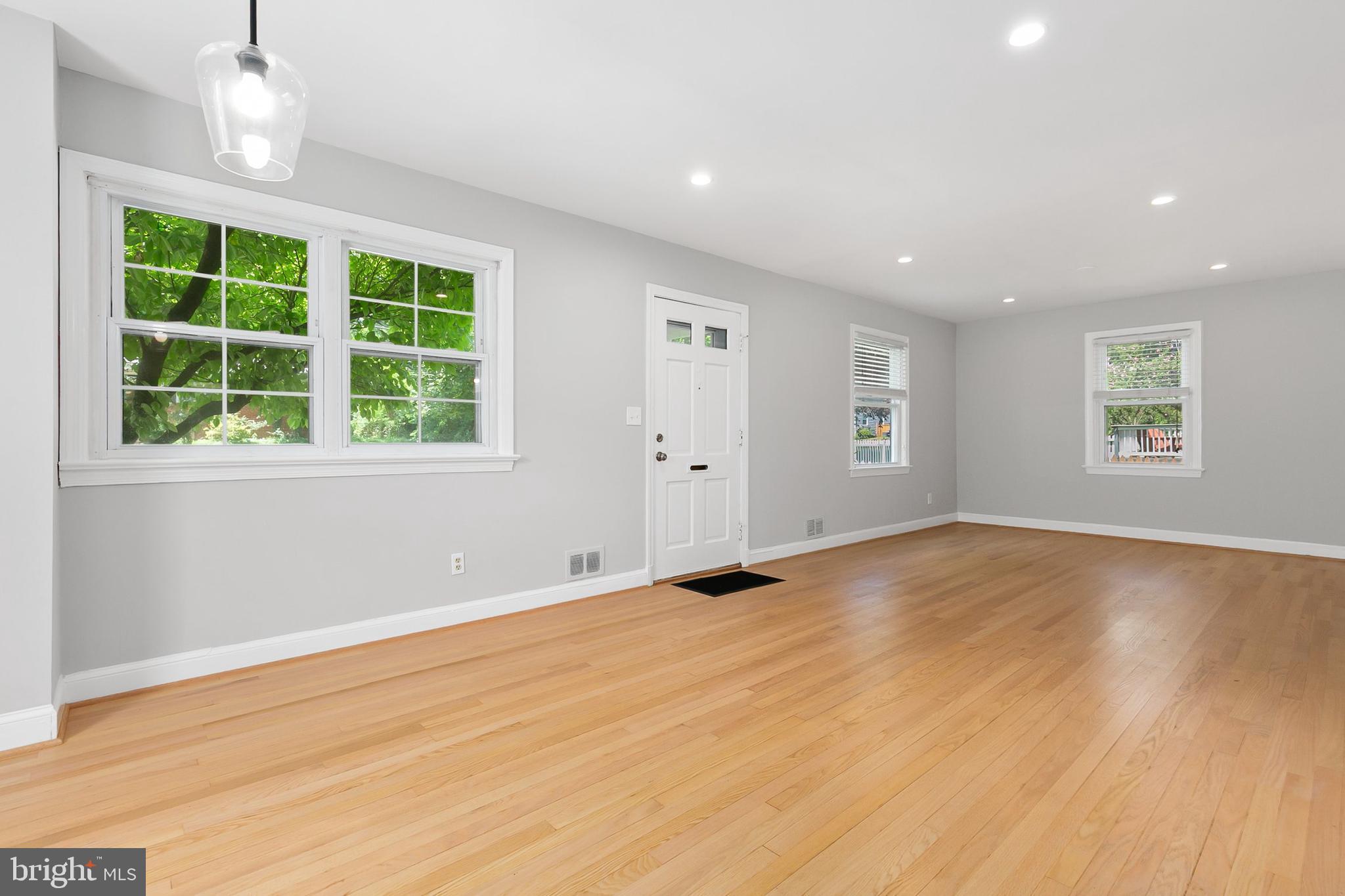 11015 GLUECK LANE