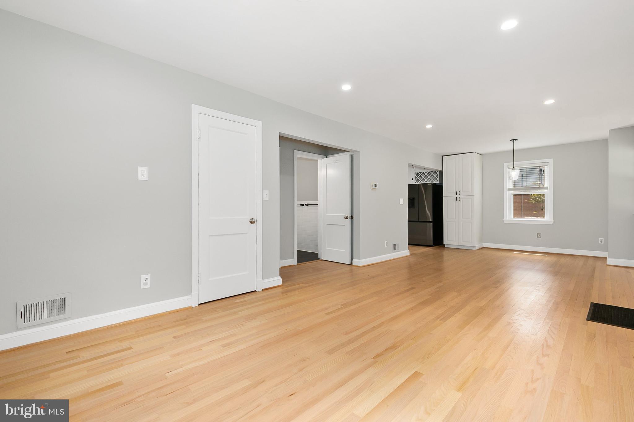 11015 GLUECK LANE