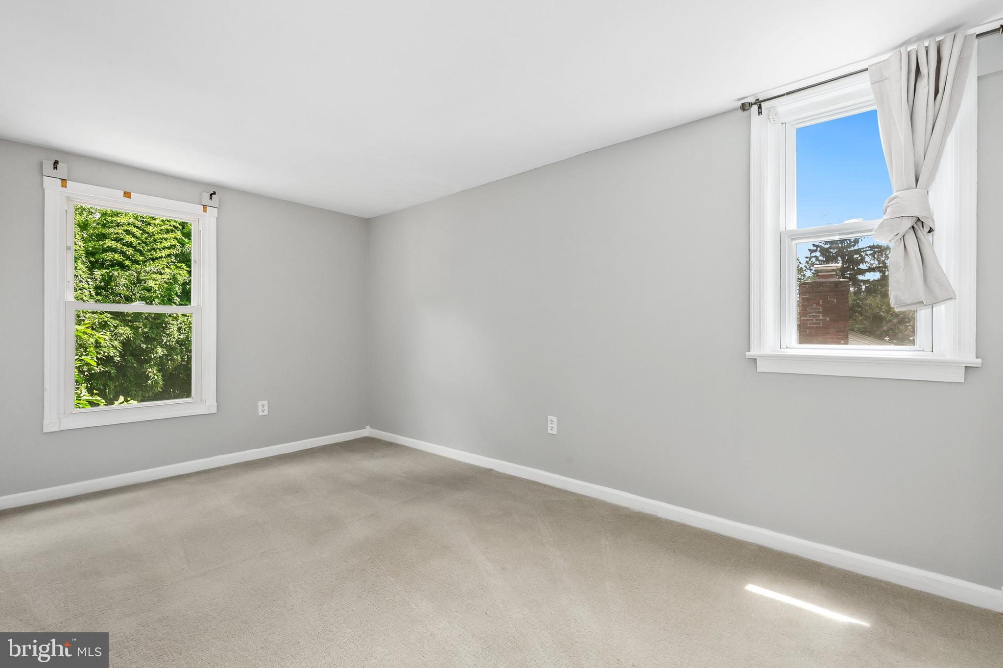 NORTH KENSINGTON - Residential