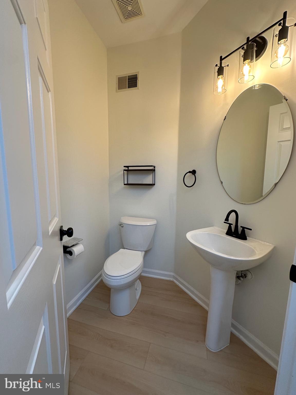 GREENHILL CROSSING - Residential Lease