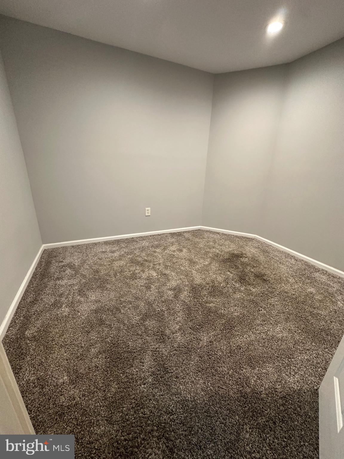 GREENHILL CROSSING - Residential Lease