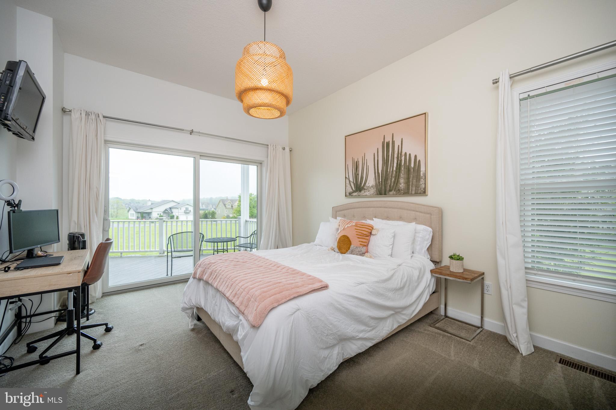 WATERFRONT GREENS - Residential