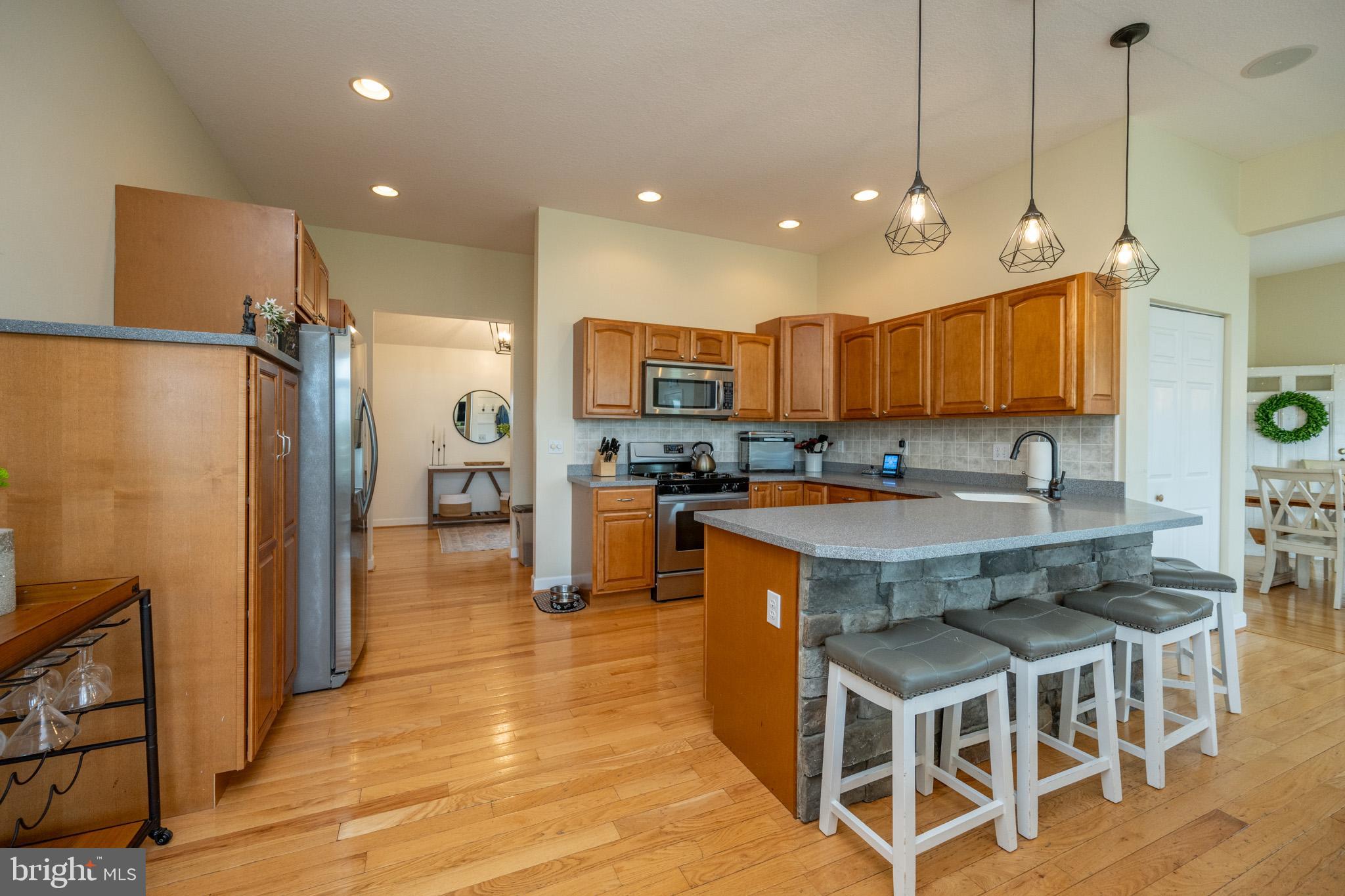 WATERFRONT GREENS - Residential