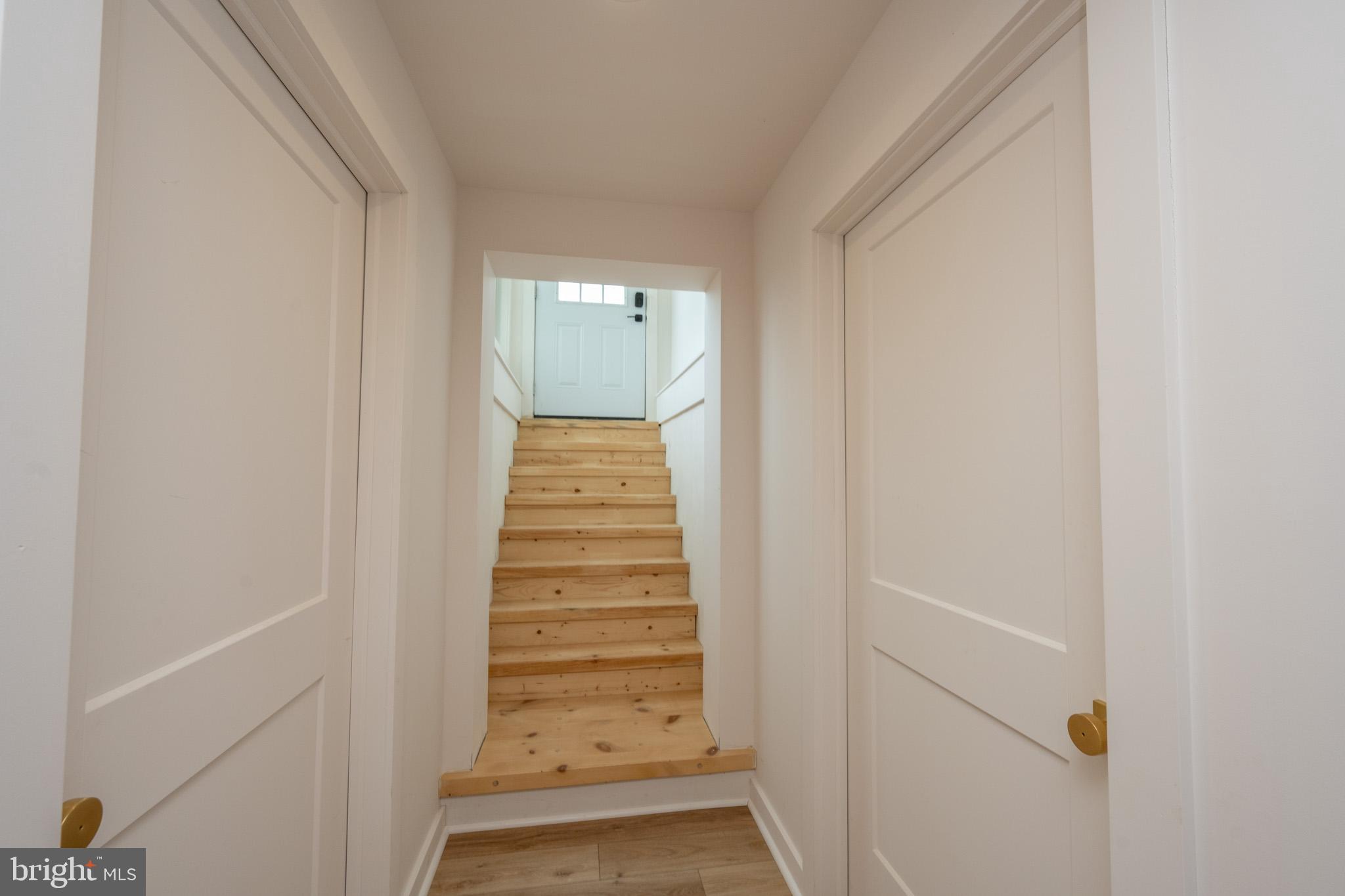 WATERFRONT GREENS - Residential