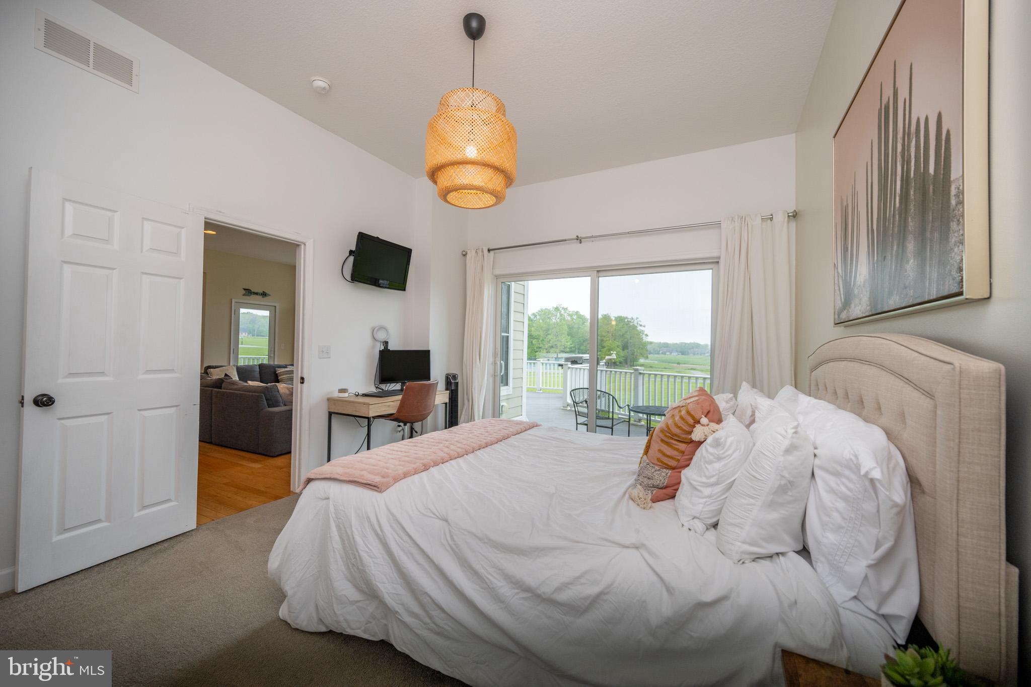 WATERFRONT GREENS - Residential