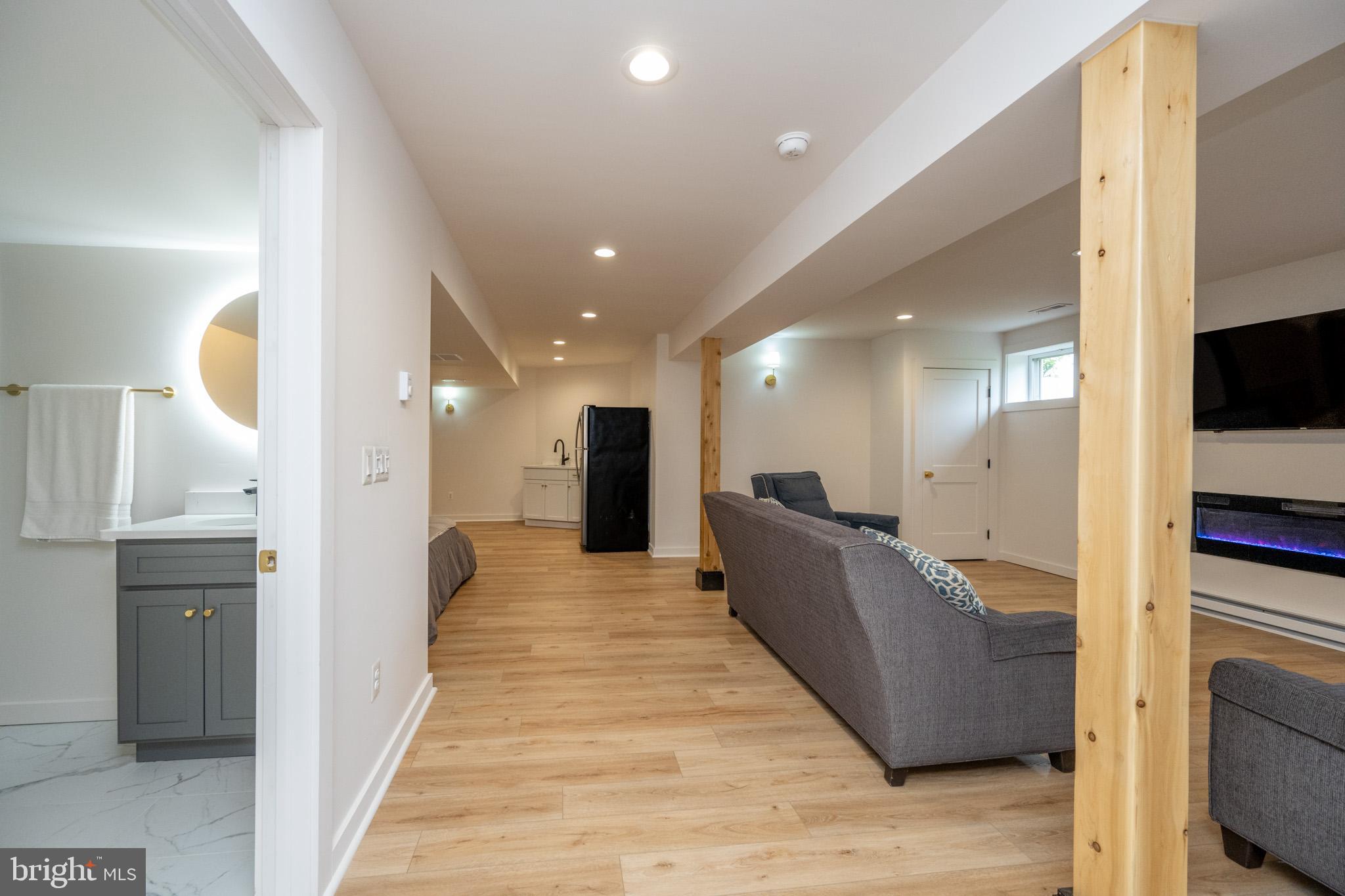 WATERFRONT GREENS - Residential