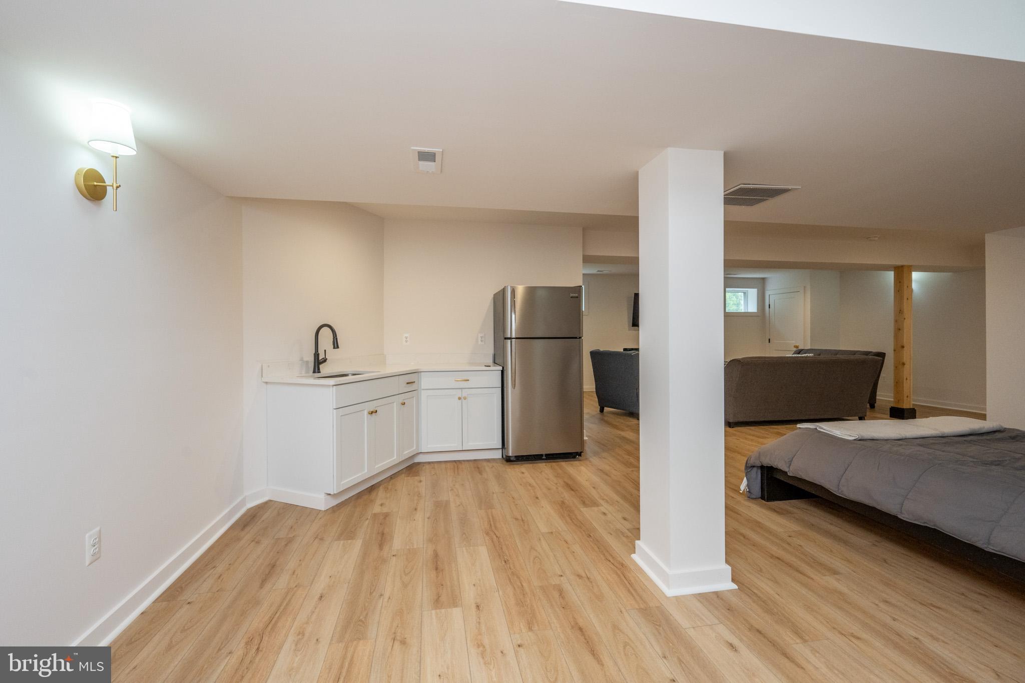 WATERFRONT GREENS - Residential