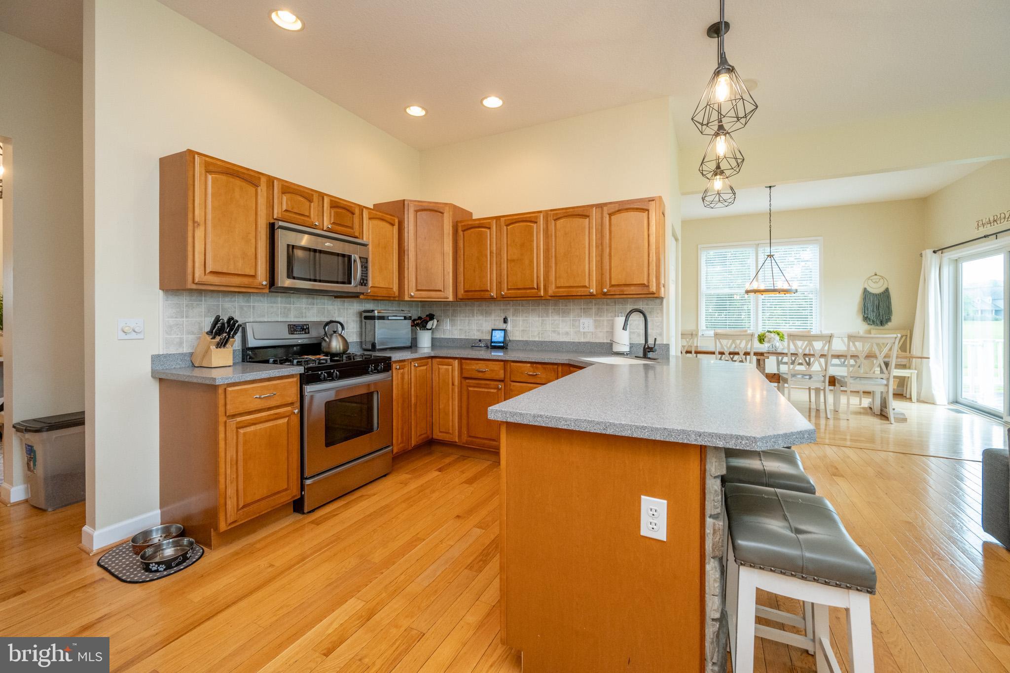 WATERFRONT GREENS - Residential