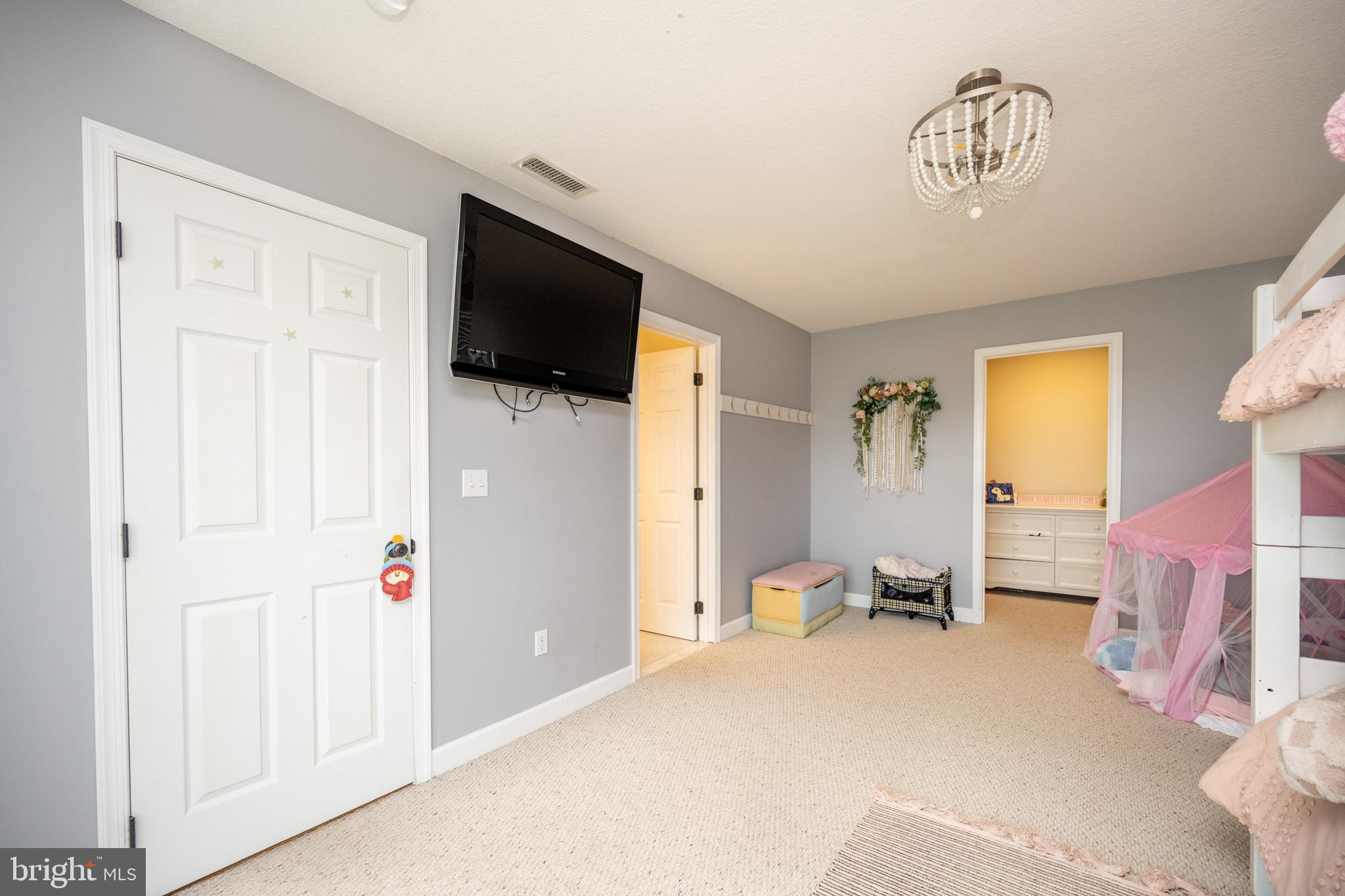 WATERFRONT GREENS - Residential