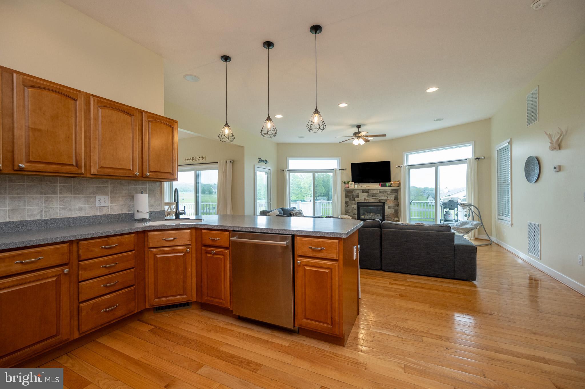 WATERFRONT GREENS - Residential