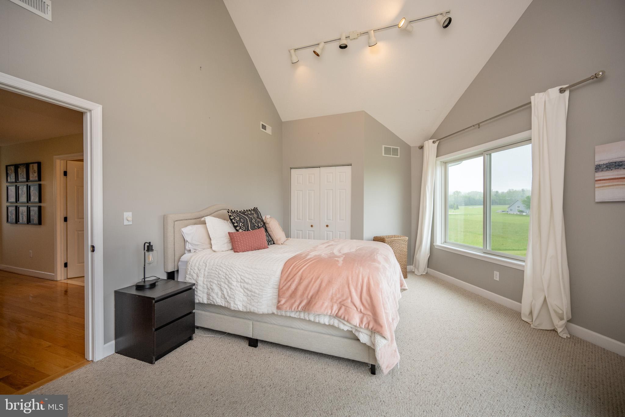 WATERFRONT GREENS - Residential