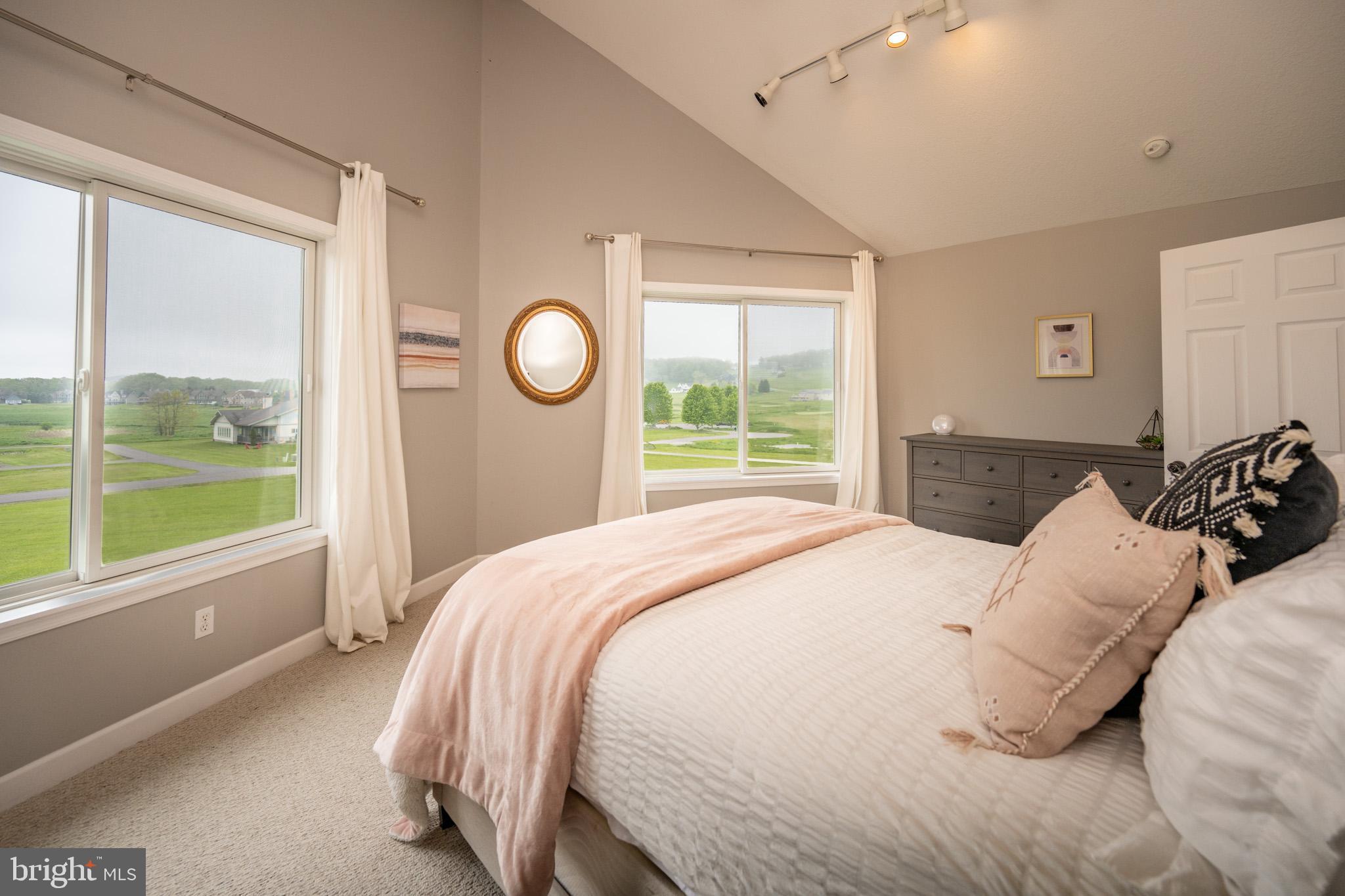 WATERFRONT GREENS - Residential