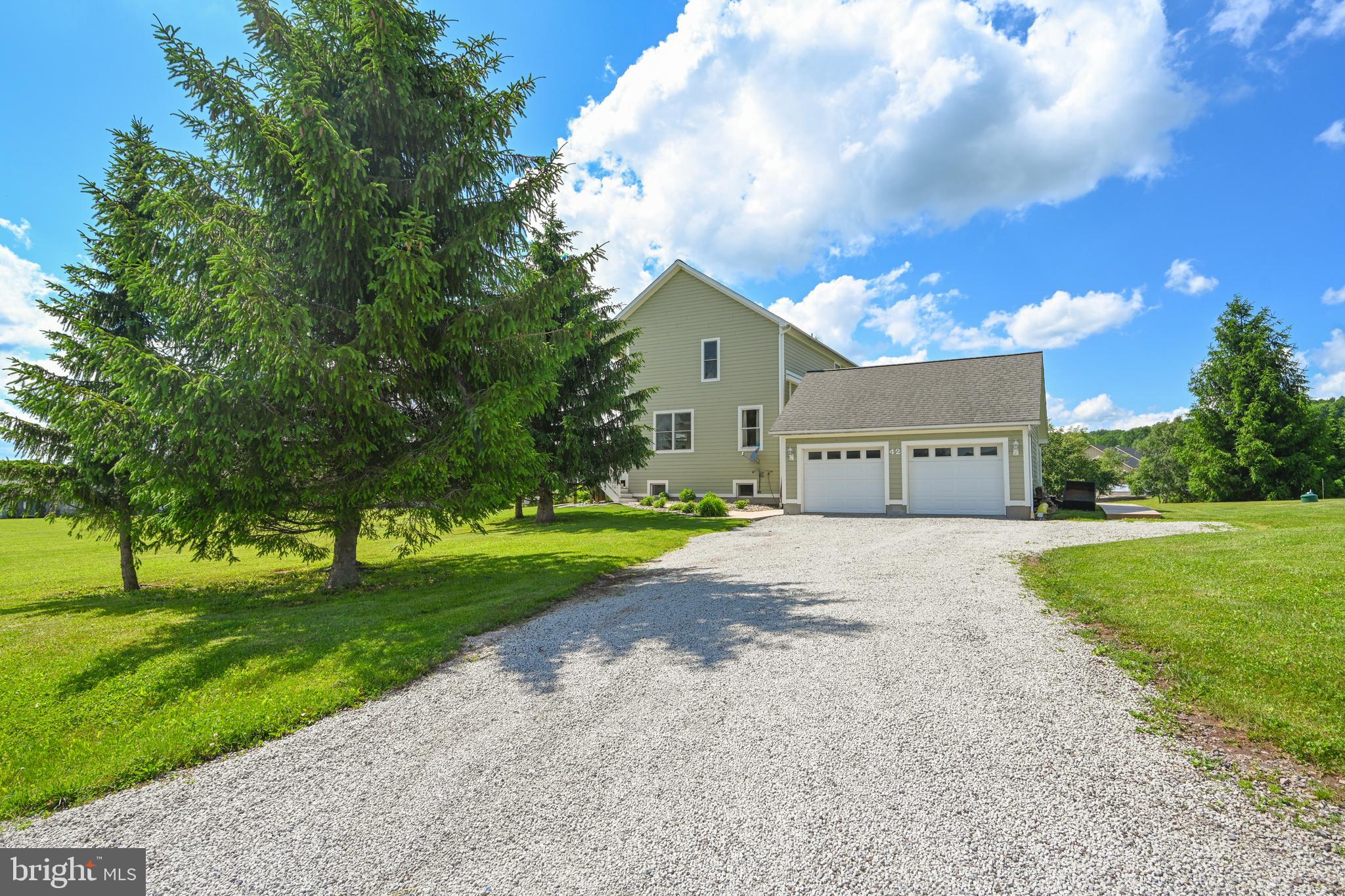WATERFRONT GREENS - Residential