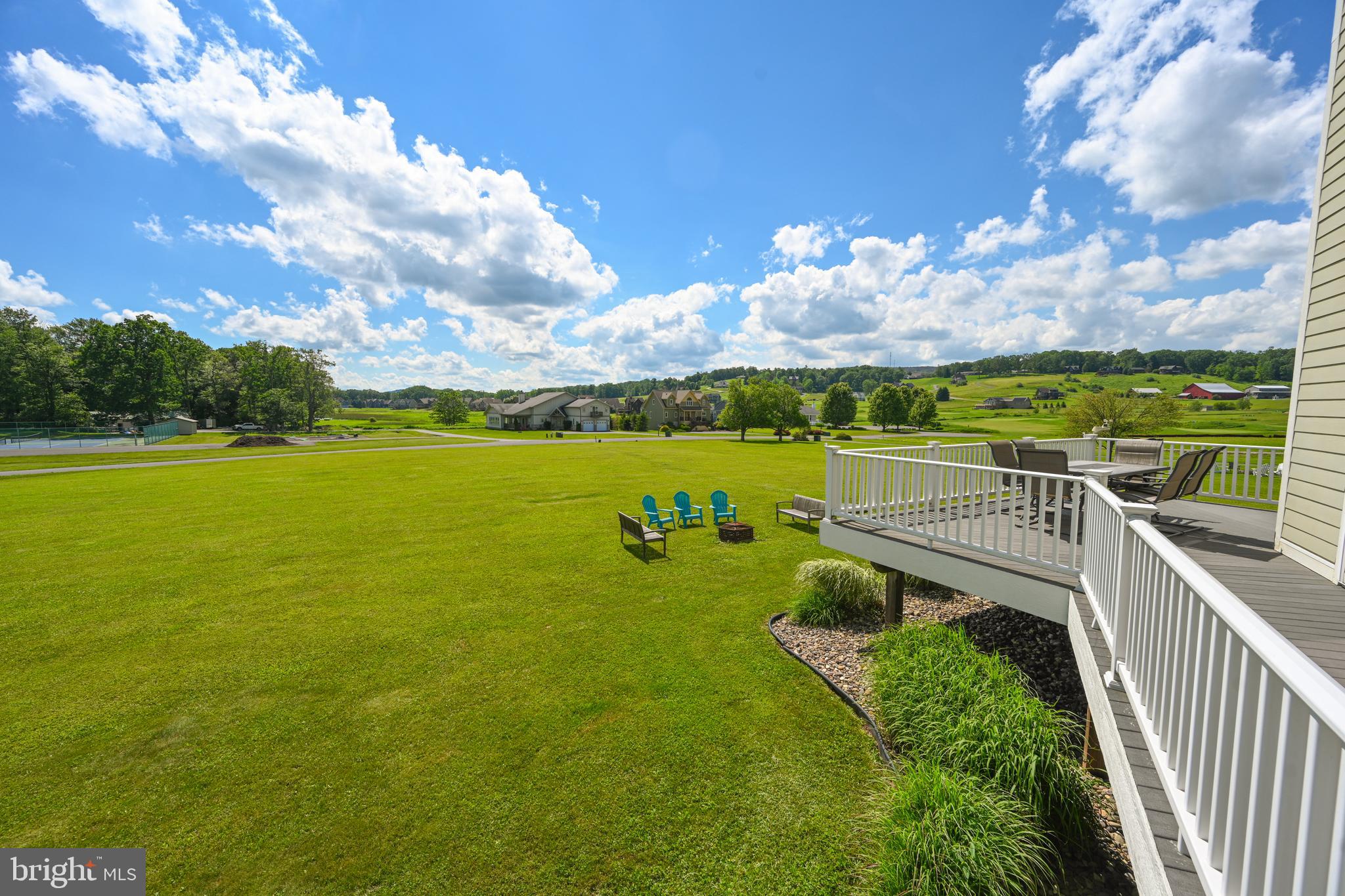 WATERFRONT GREENS - Residential