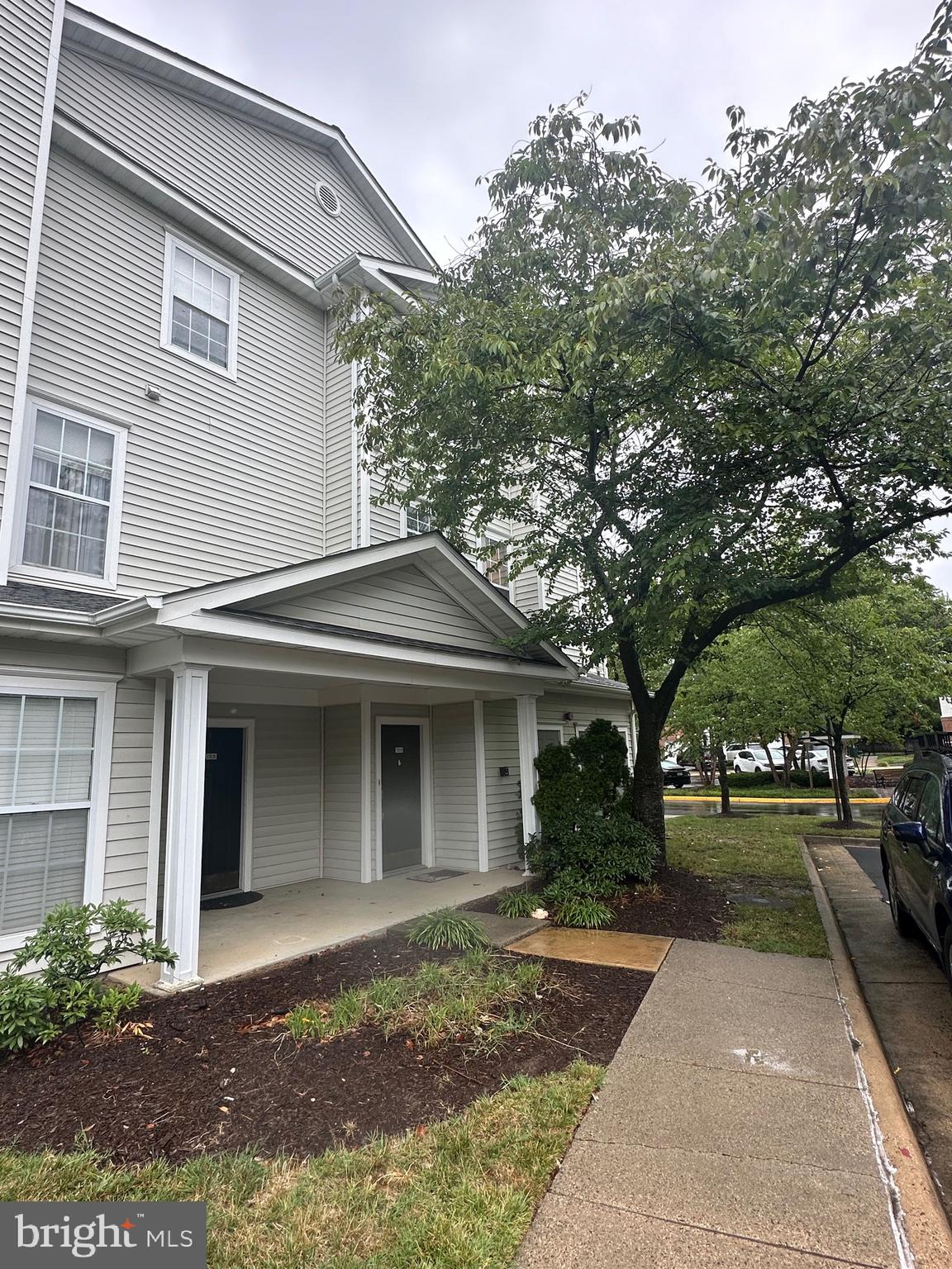 FOX MILL STATION - Residential Lease