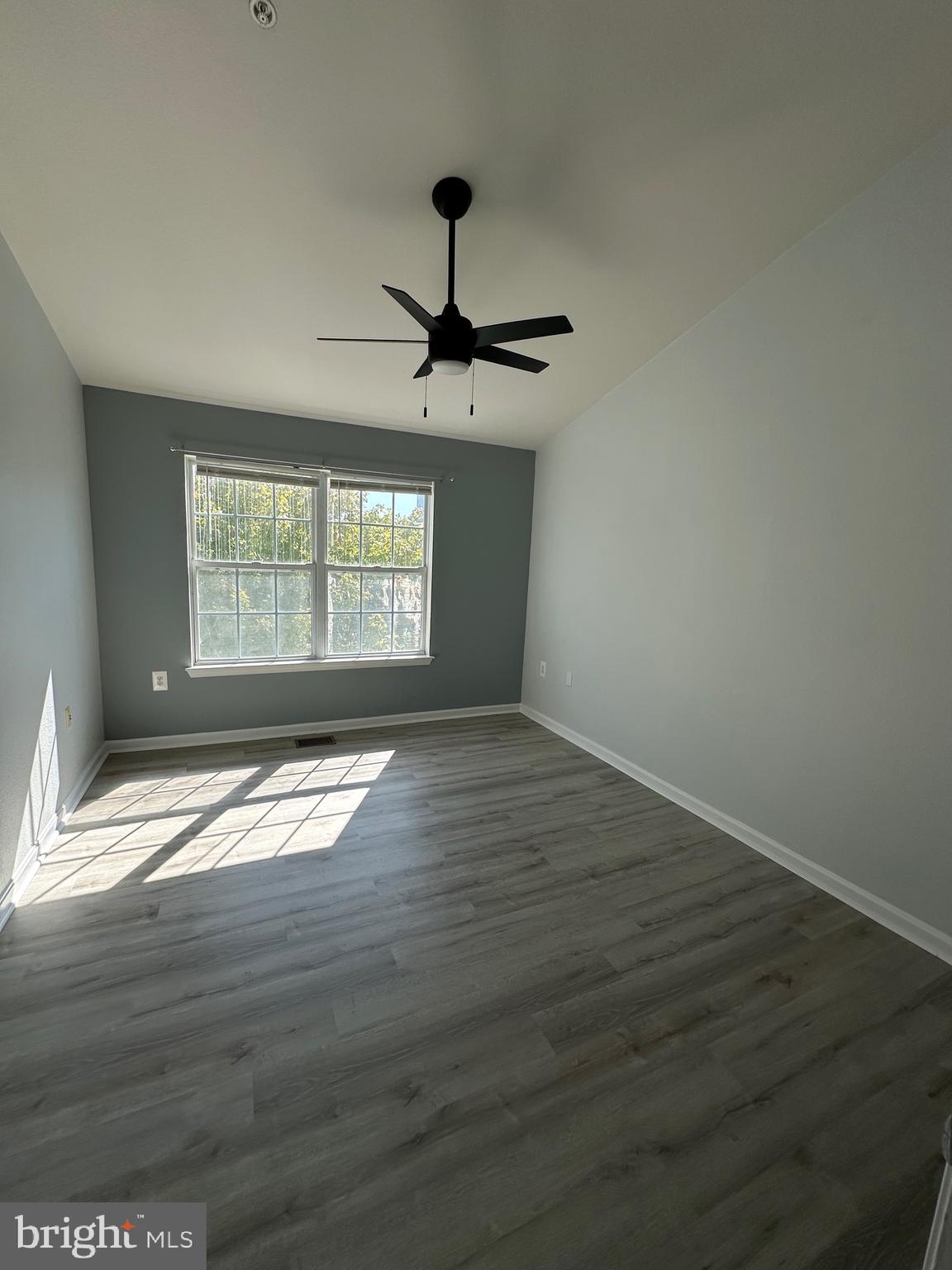 FOX MILL STATION - Residential Lease