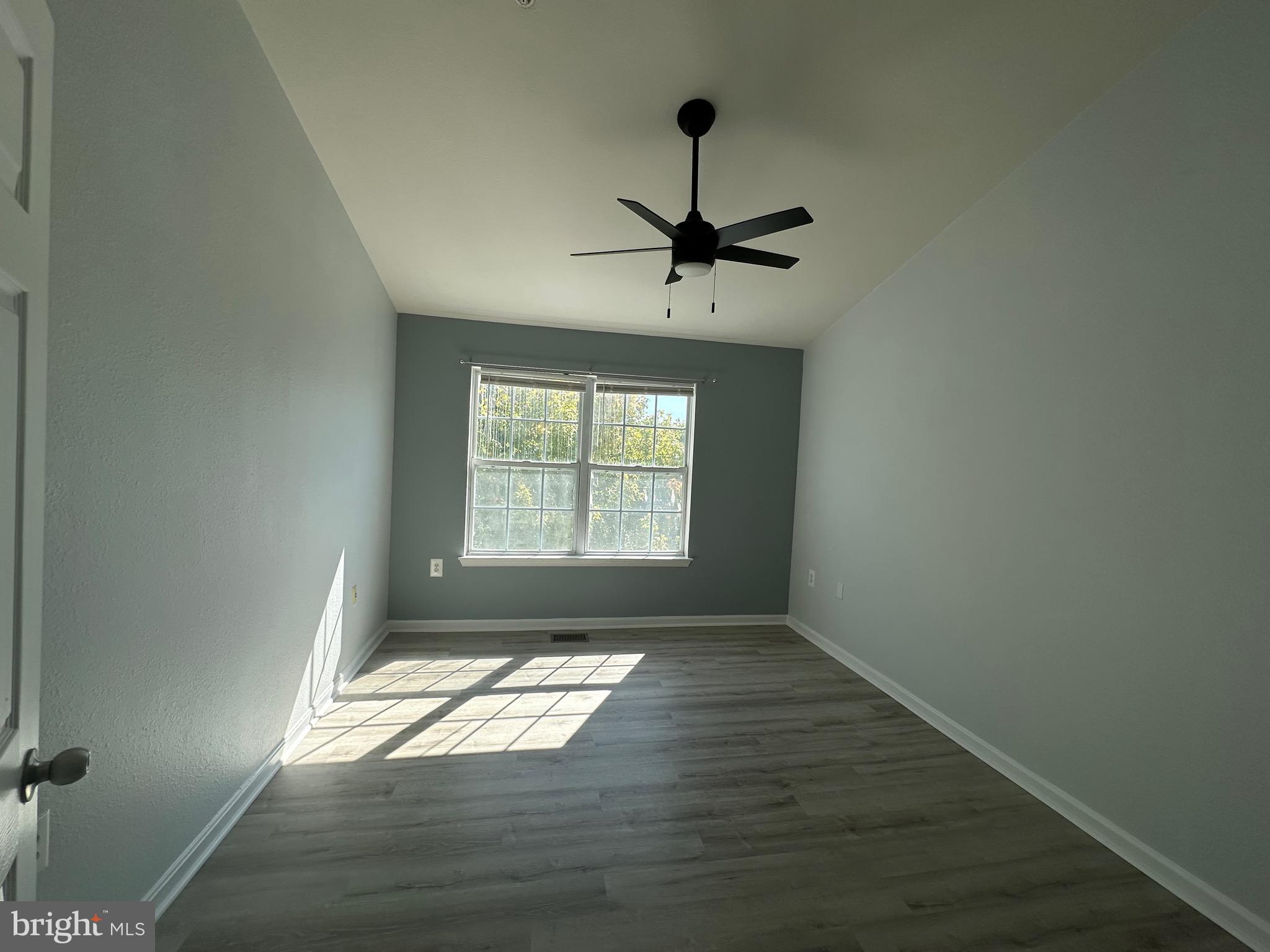 FOX MILL STATION - Residential Lease