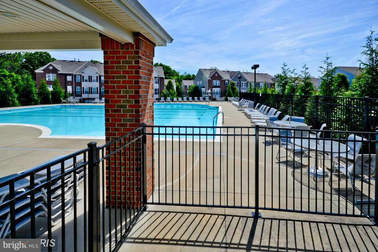 WATERS EDGE - Residential Lease