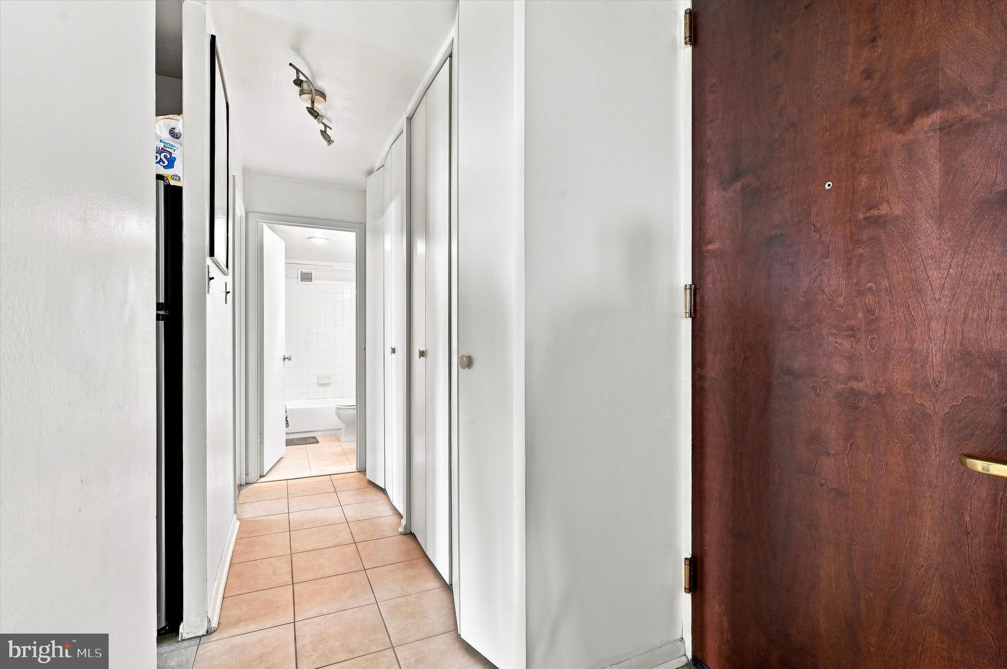 3600 CONSHOHOCKEN AVENUE 00 1414