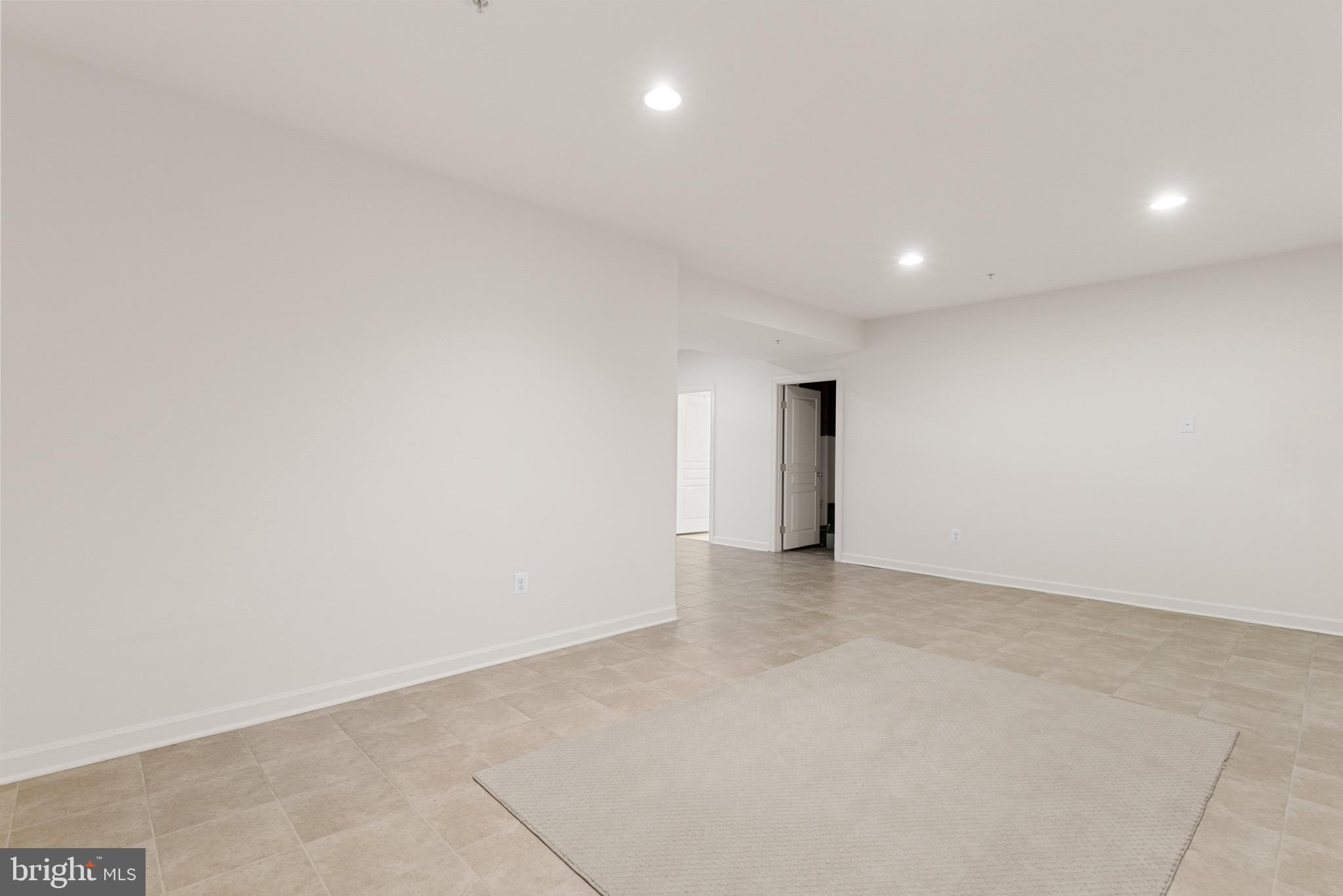 ROLLING RIDGE - Residential