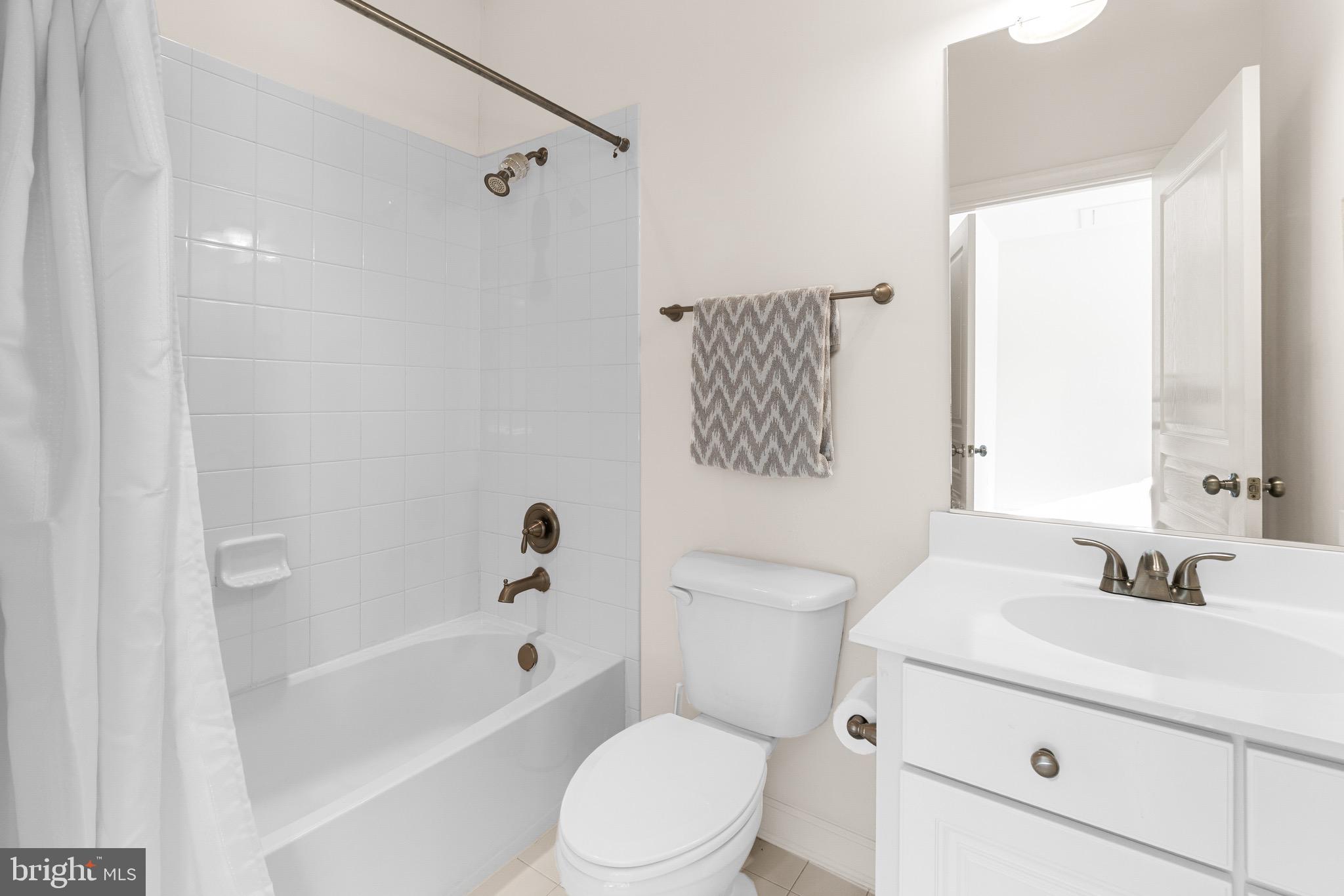 ROLLING RIDGE - Residential