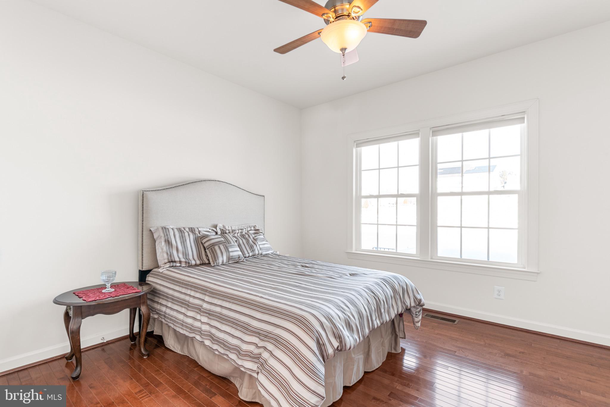 ROLLING RIDGE - Residential