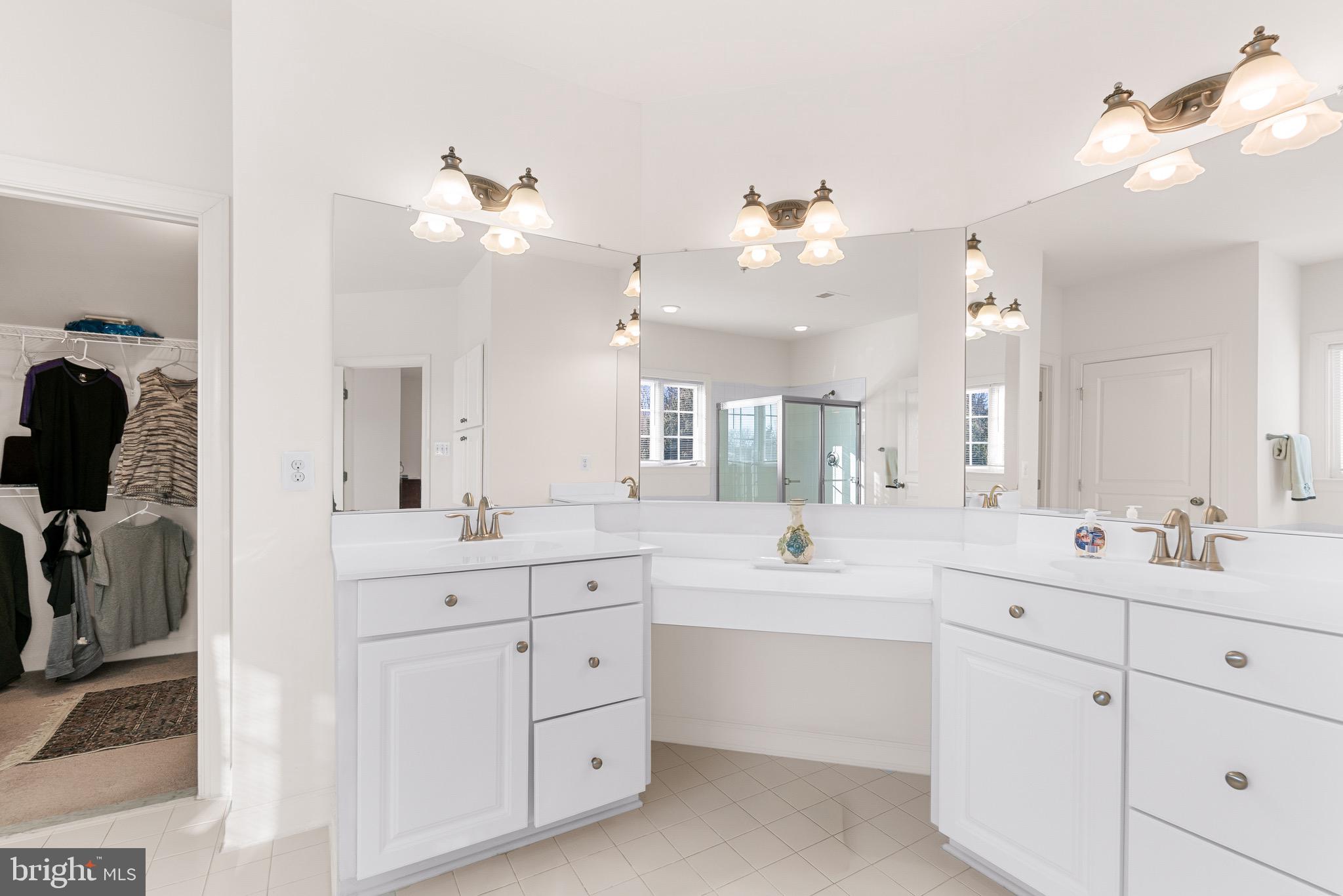 ROLLING RIDGE - Residential