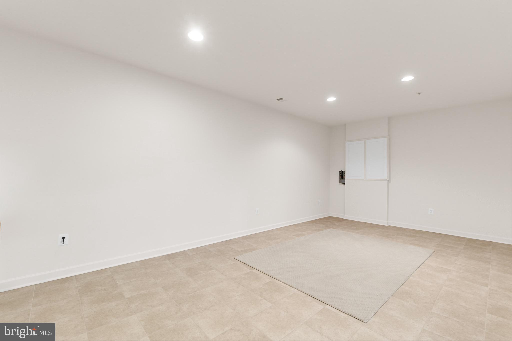 ROLLING RIDGE - Residential