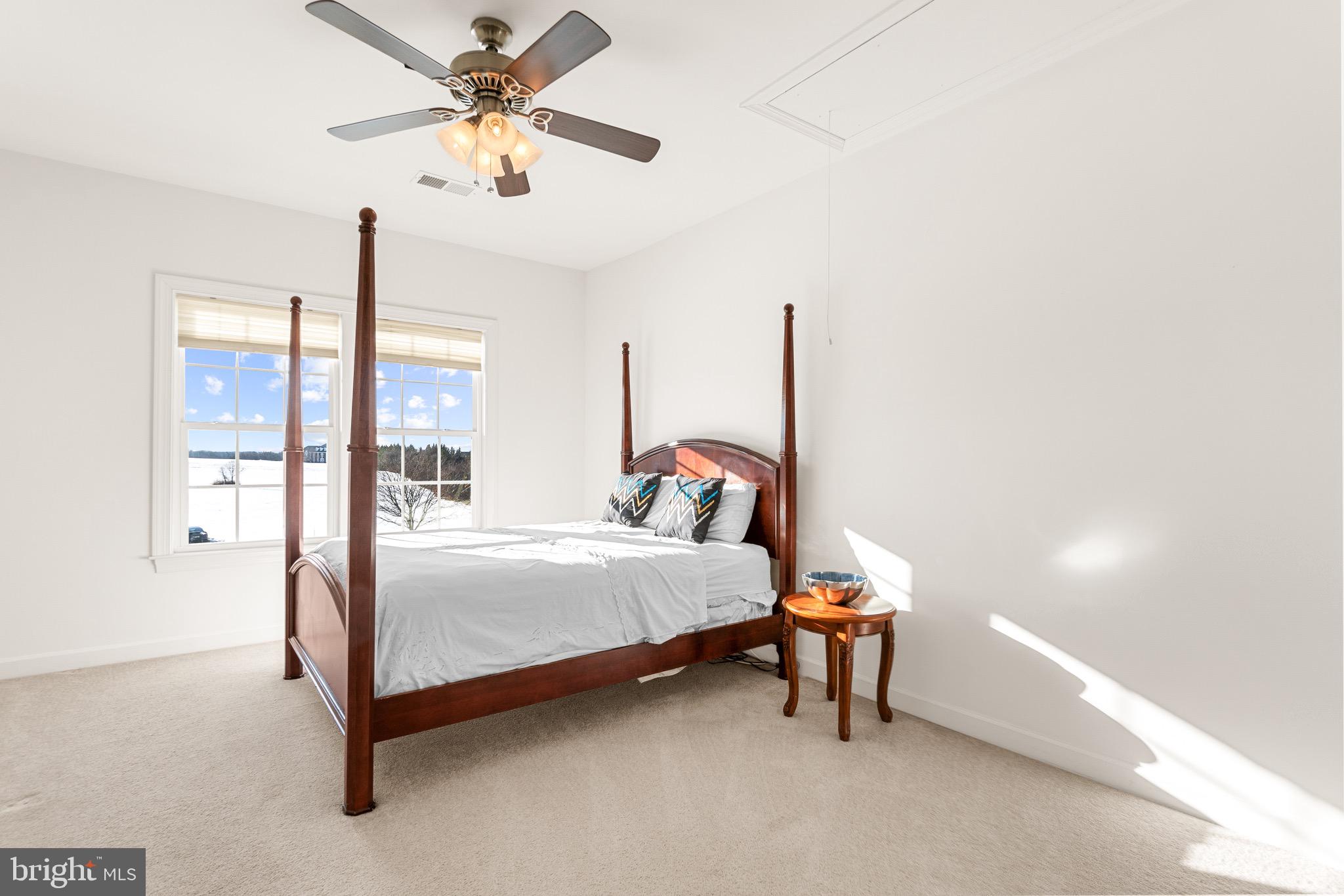 ROLLING RIDGE - Residential