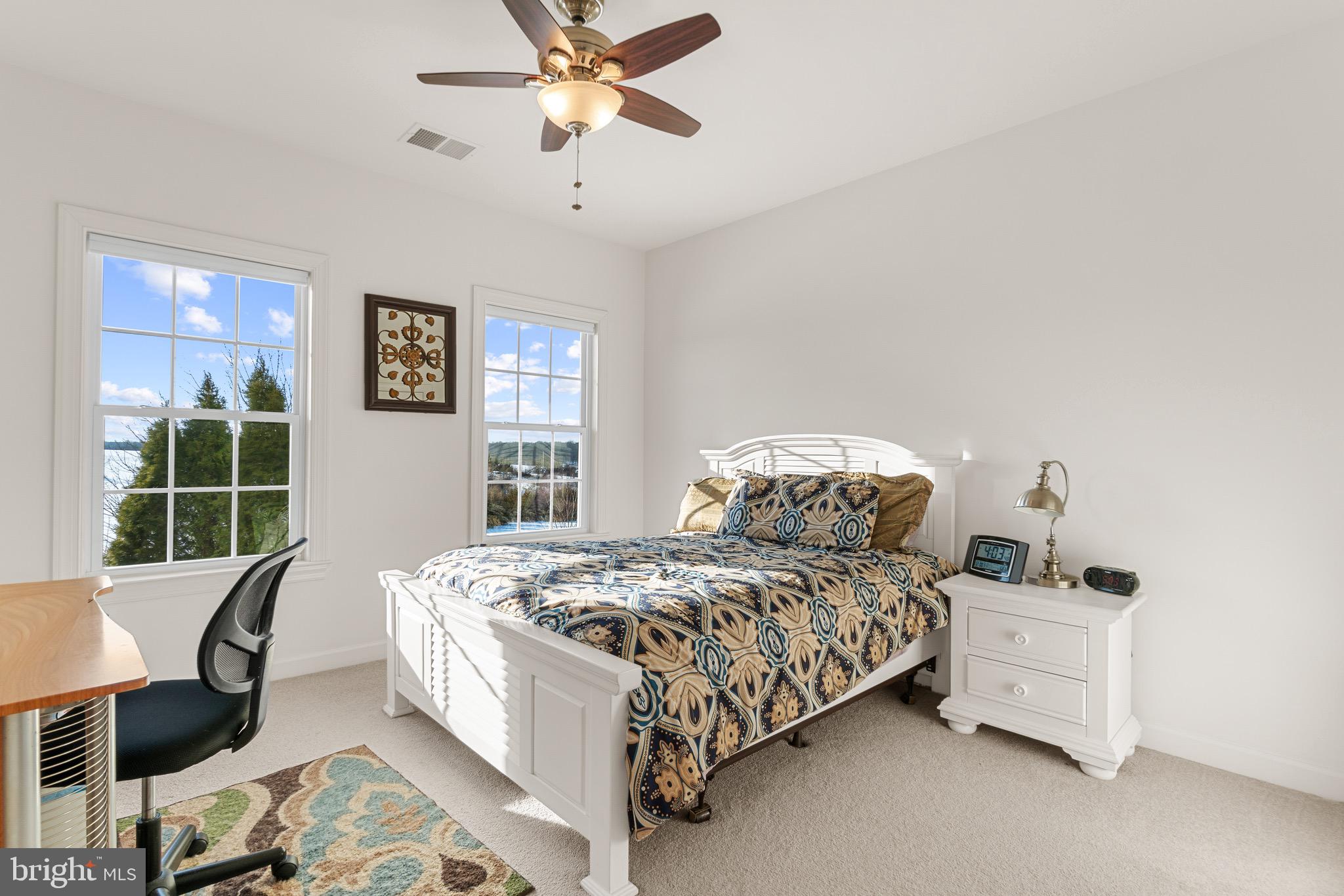 ROLLING RIDGE - Residential