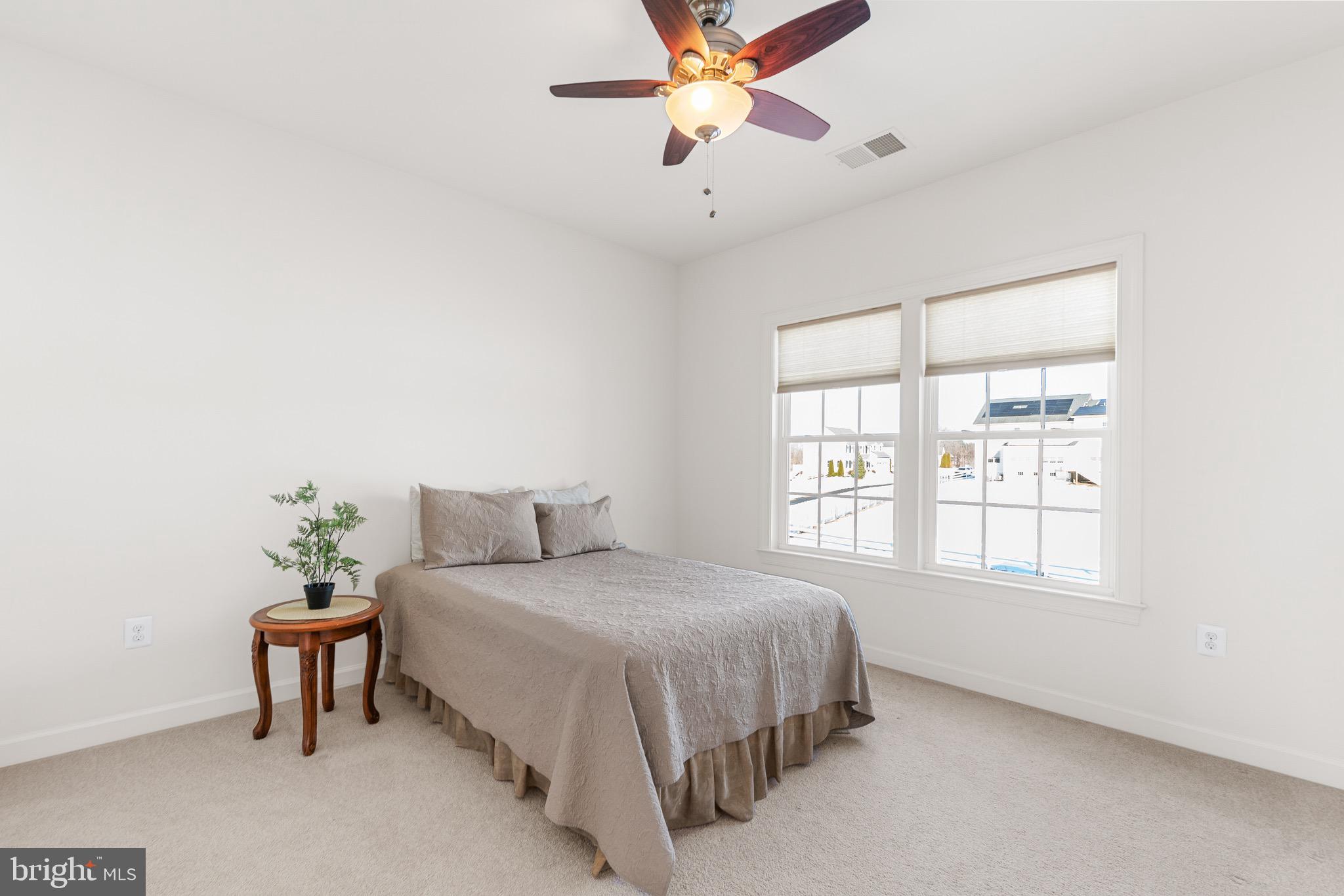 ROLLING RIDGE - Residential