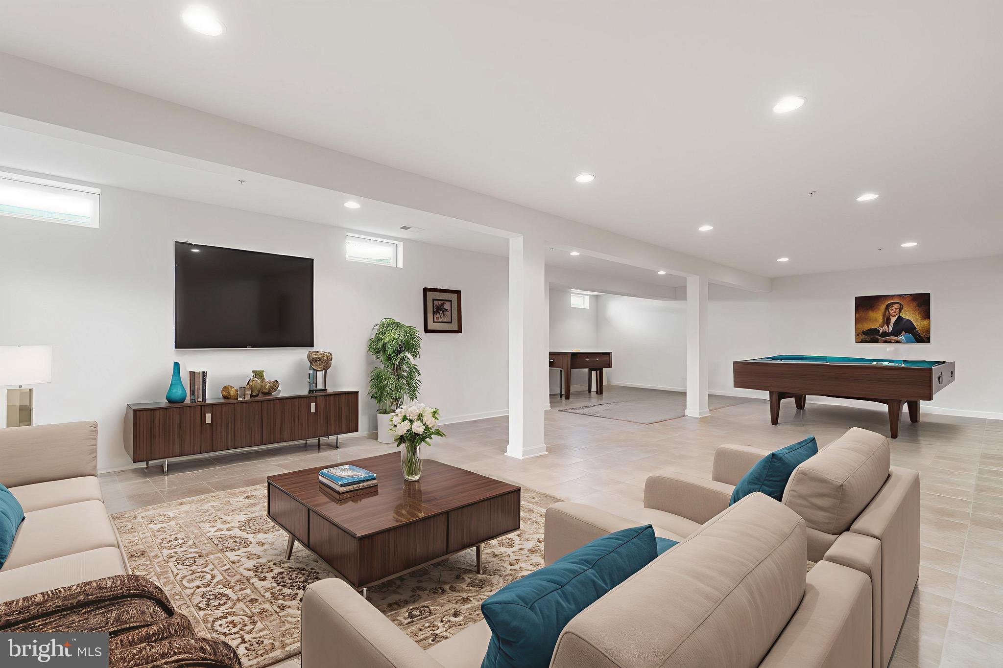 ROLLING RIDGE - Residential