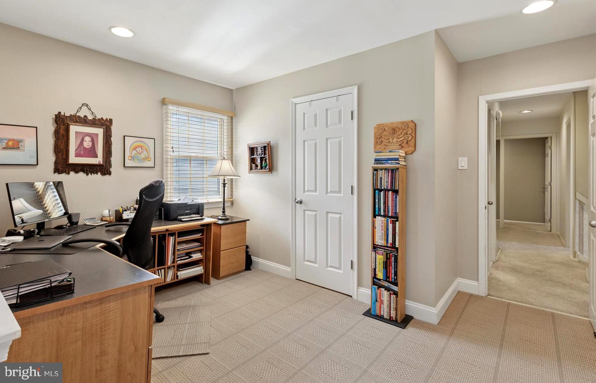 LAFAYETTE HILL - Residential