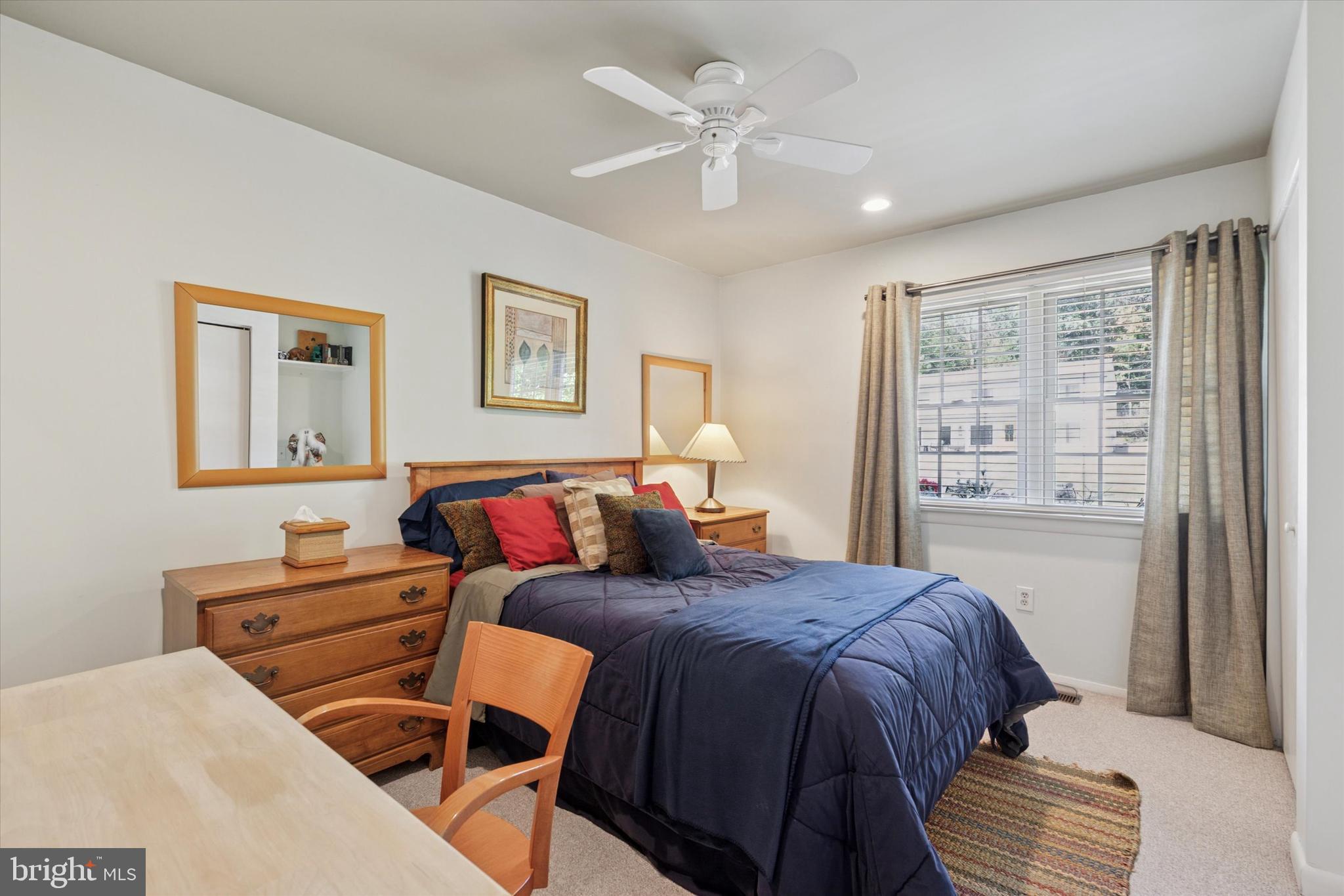 LAFAYETTE HILL - Residential