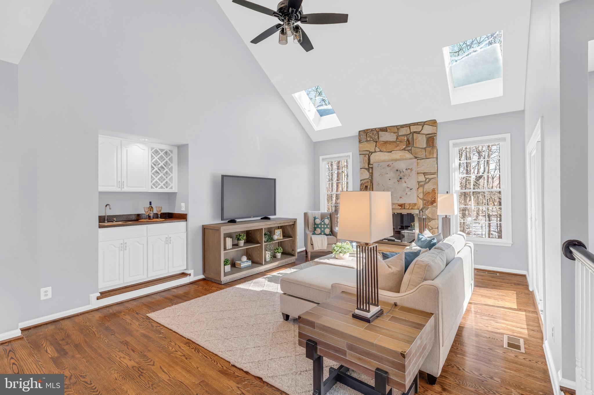 CROSSPOINTE - Residential