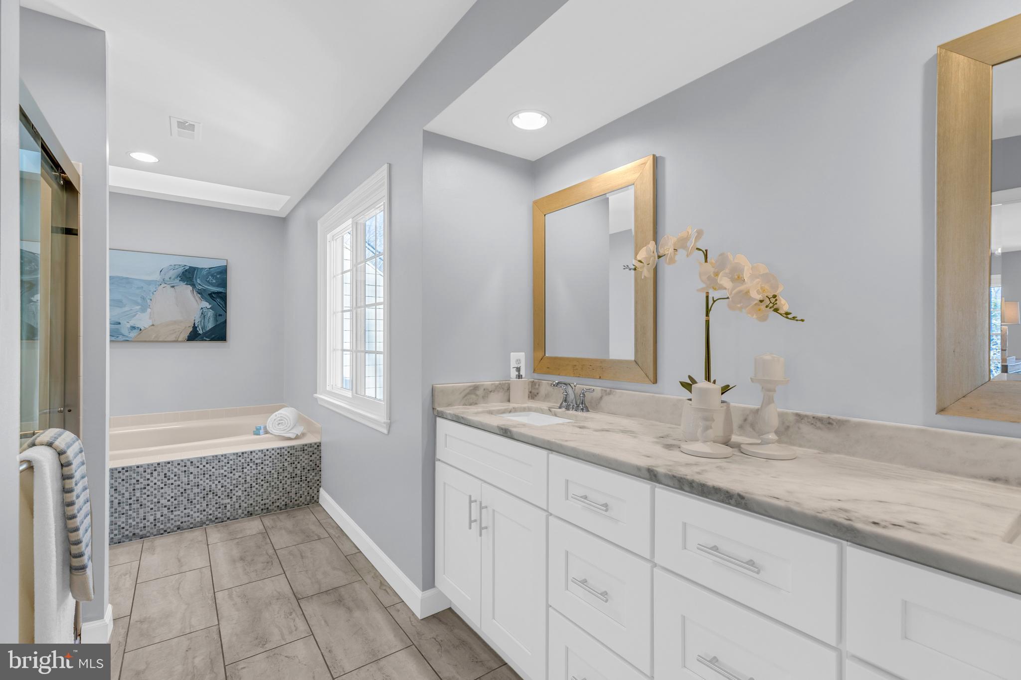 CROSSPOINTE - Residential