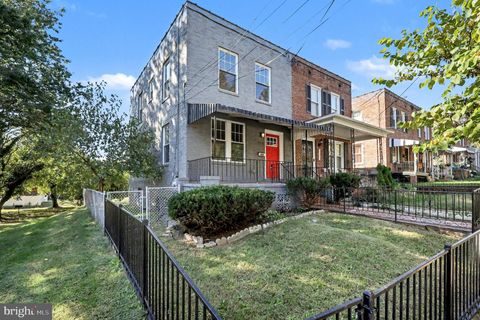 1719 FRANKFORD STREET SE WASHINGTON DC 20020