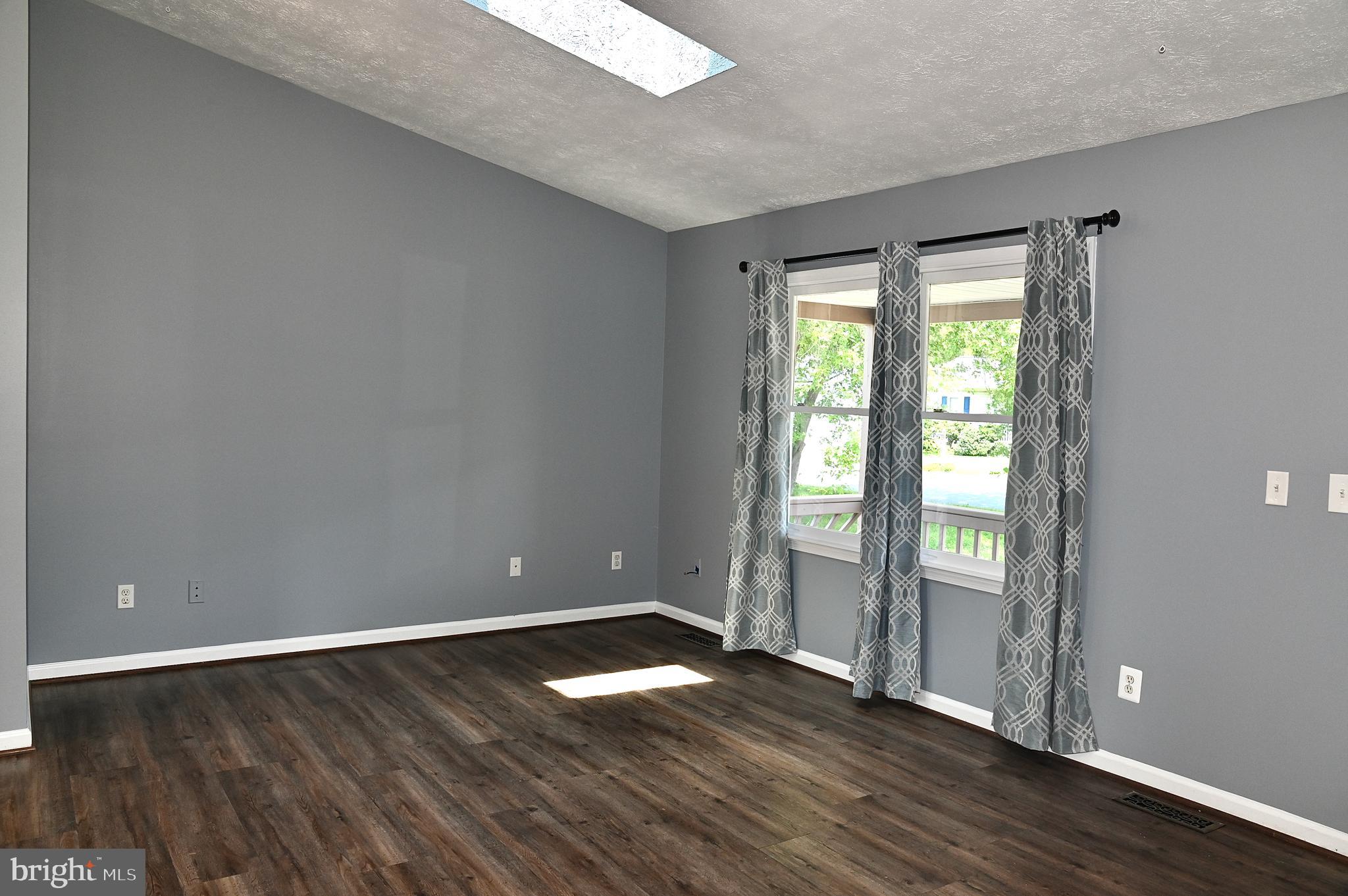 MEADOWBROOKE - Residential