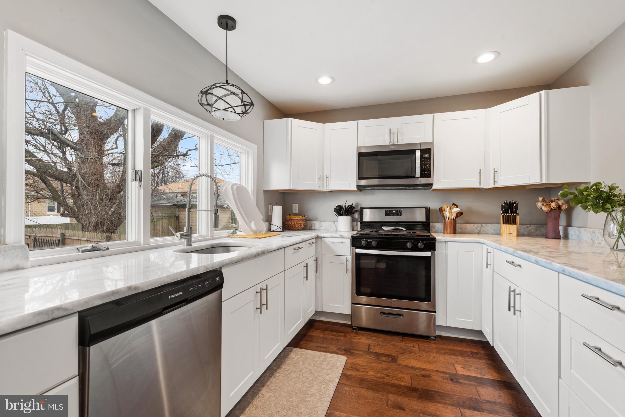 HAMILTON HEIGHTS - Residential