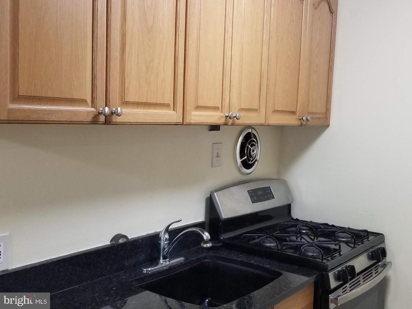 HERITAGE WOODS NORTH - Residential Lease