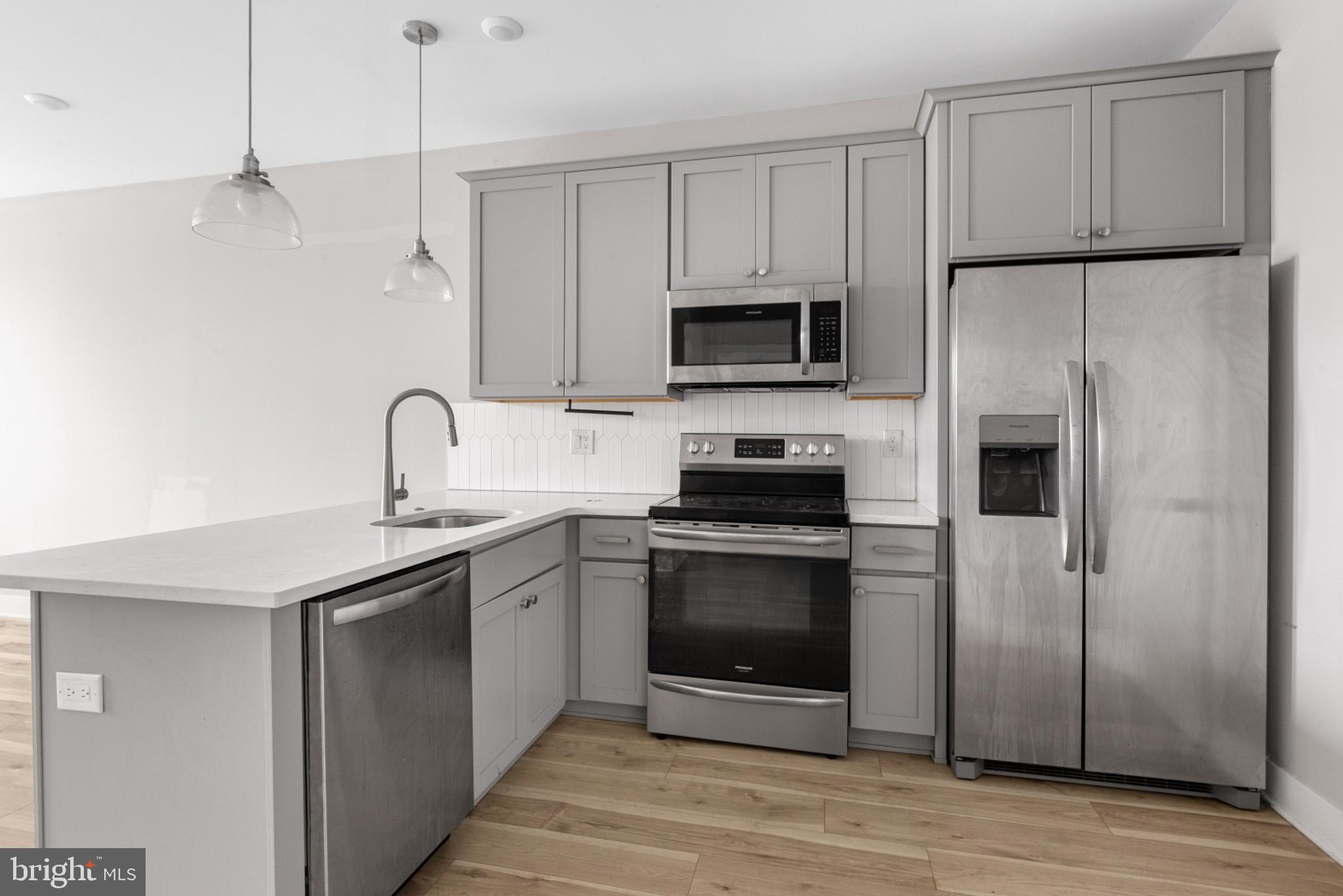 WALNUT HILL - Residential Lease