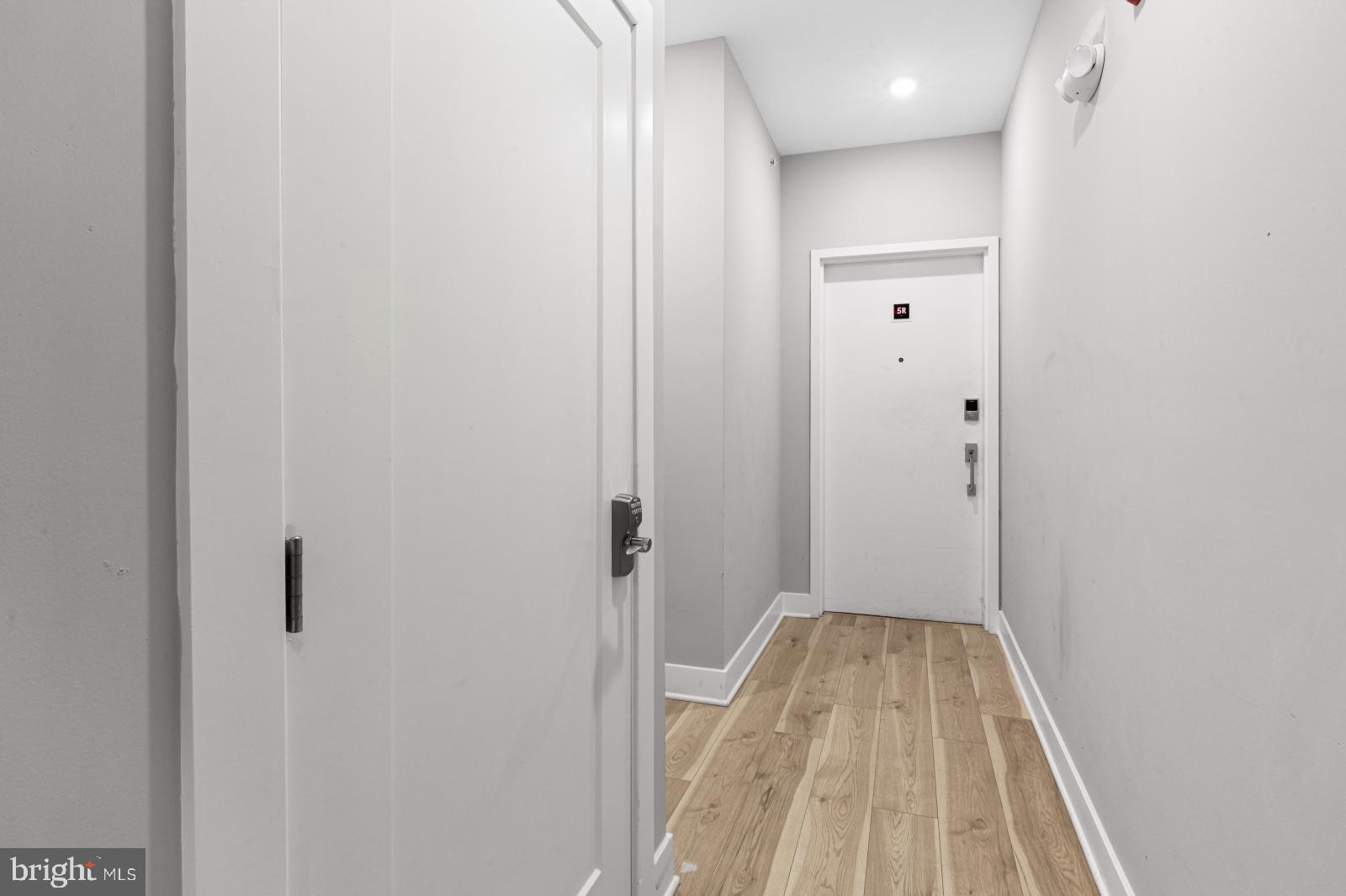 WALNUT HILL - Residential Lease