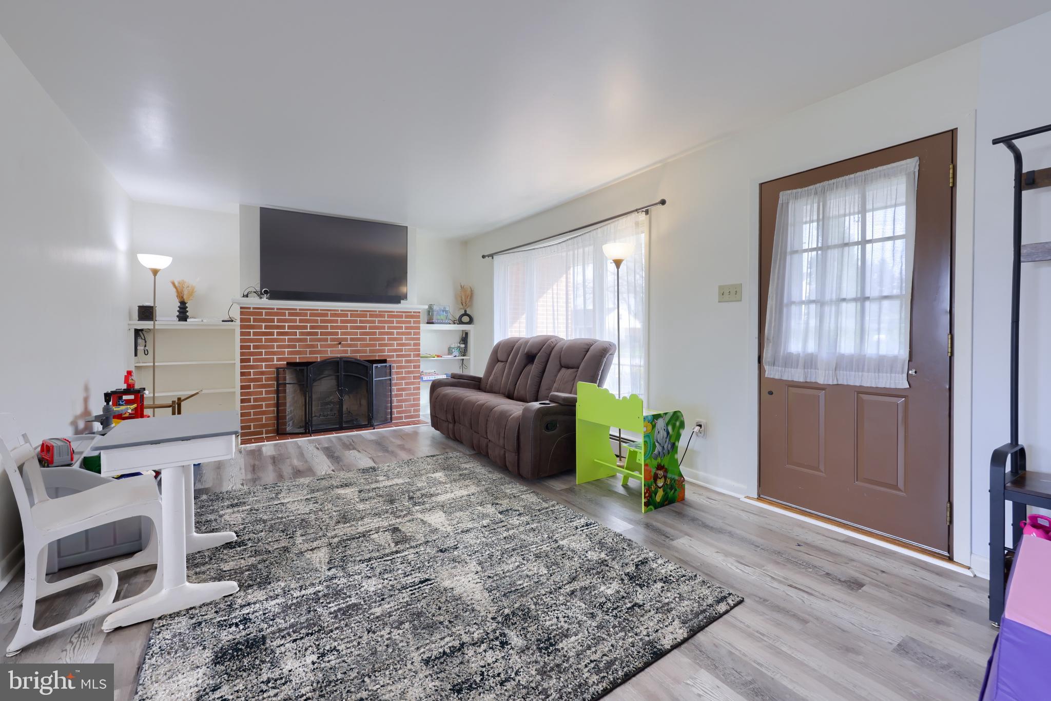 LINCOLN HEIGHTS - Residential