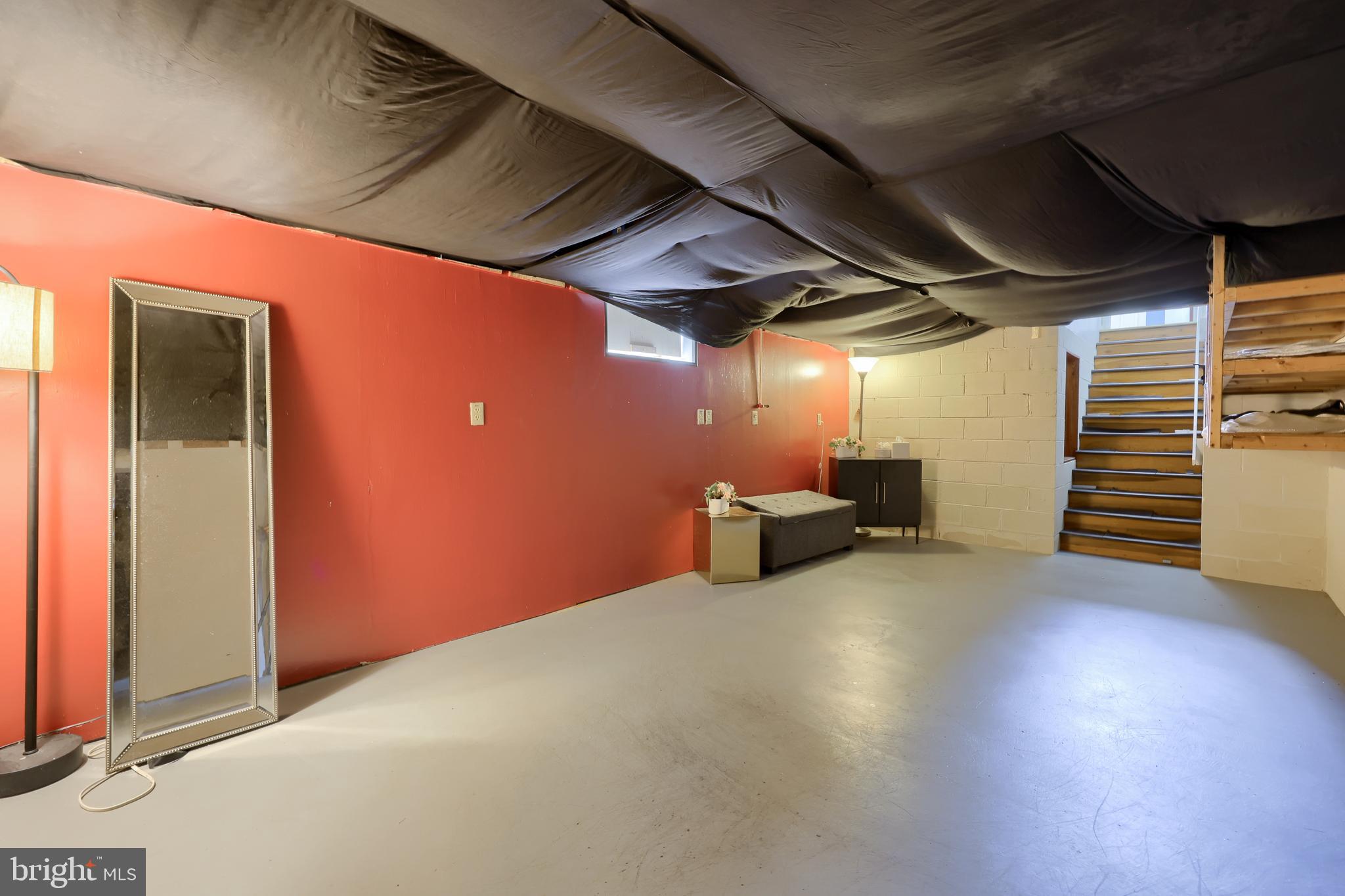 LINCOLN HEIGHTS - Residential